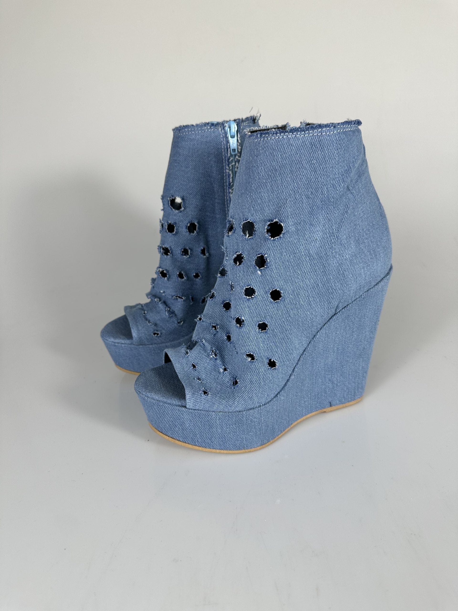 Carmensita light jeans holes