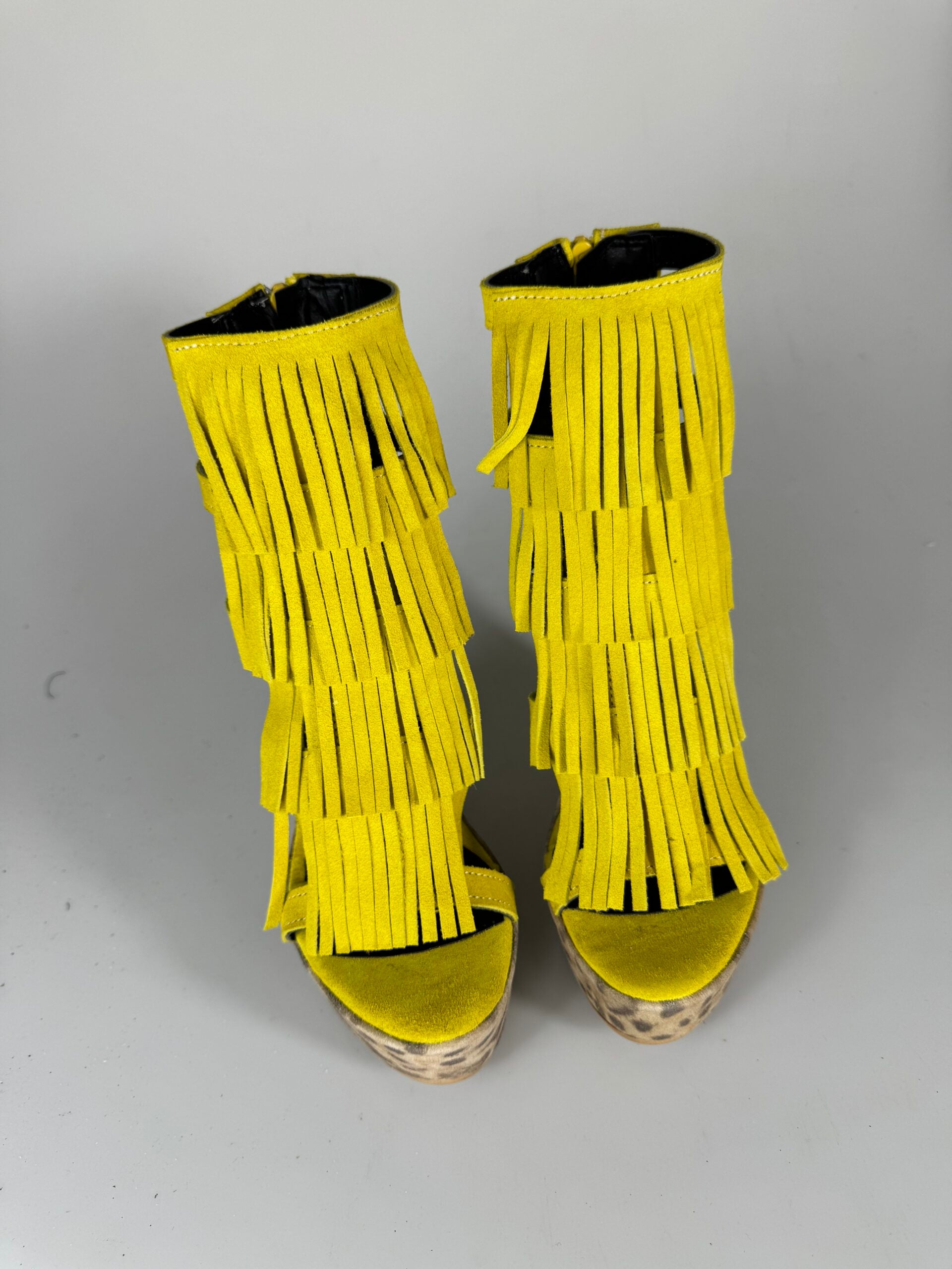 Carmensita Aphrodite Yellow Suede Spotted Rip