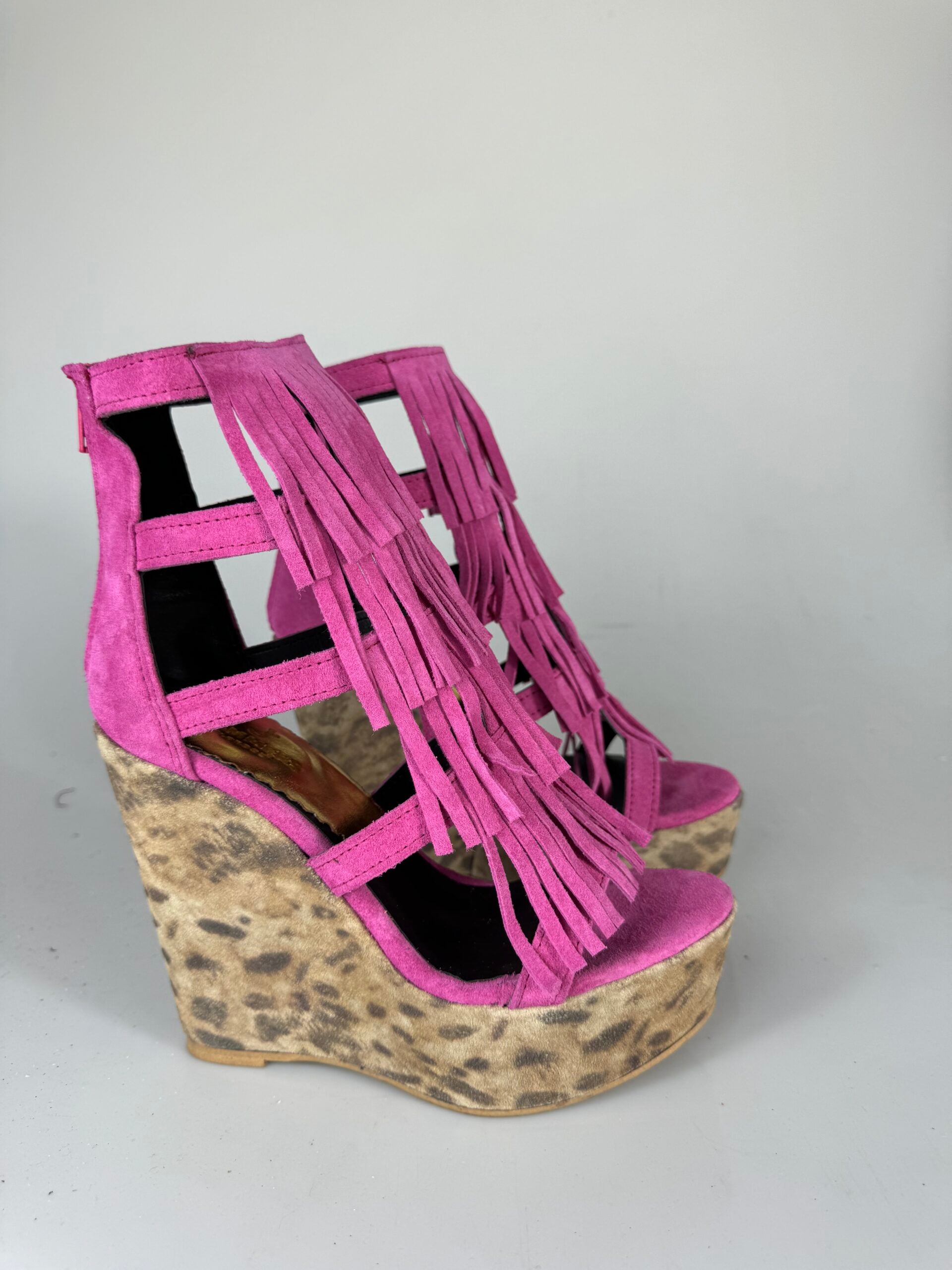 Carmensita Aphrodite Suede Fuchsia Spotted Rip
