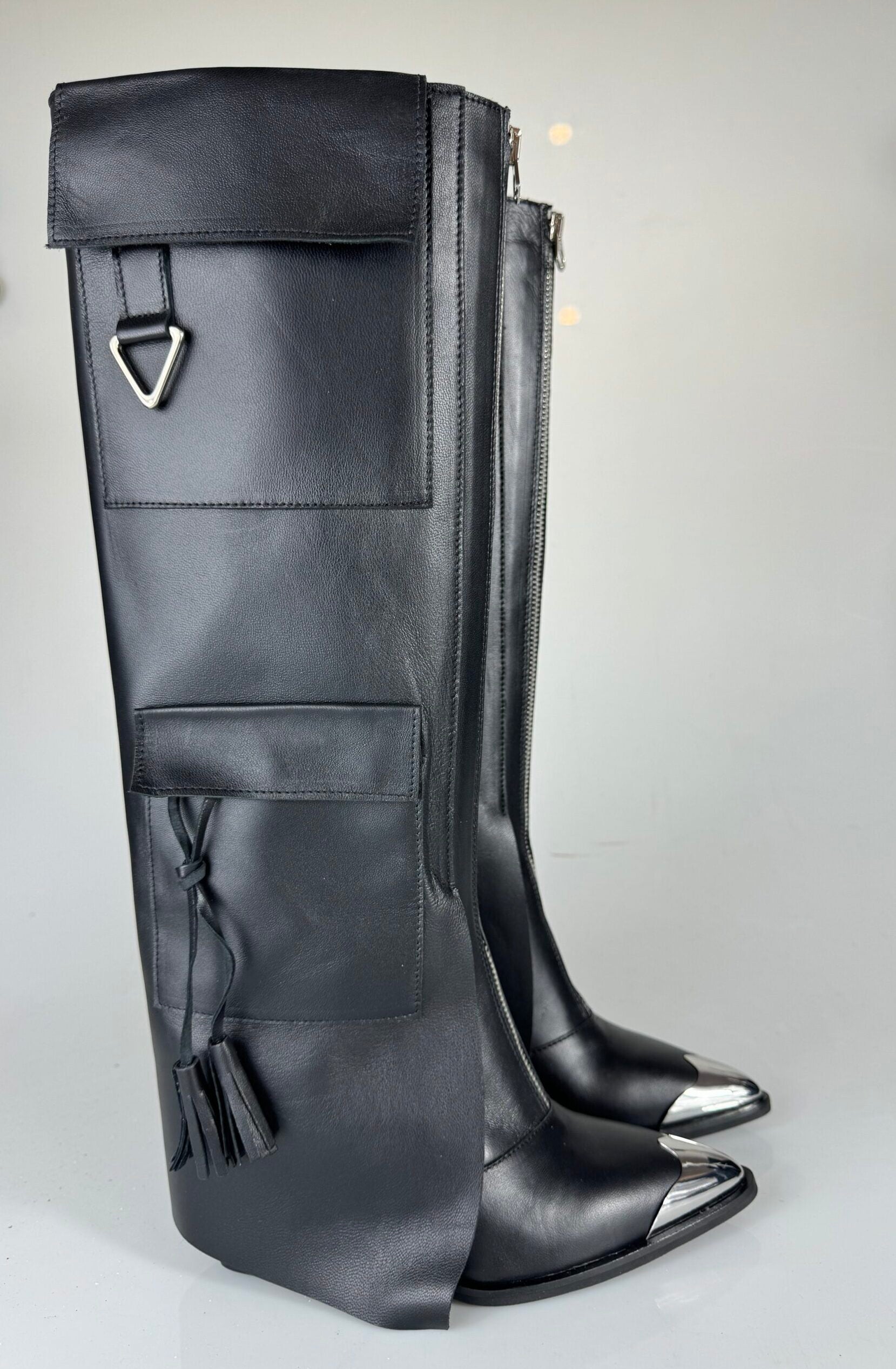Isa LP116 black calfskin