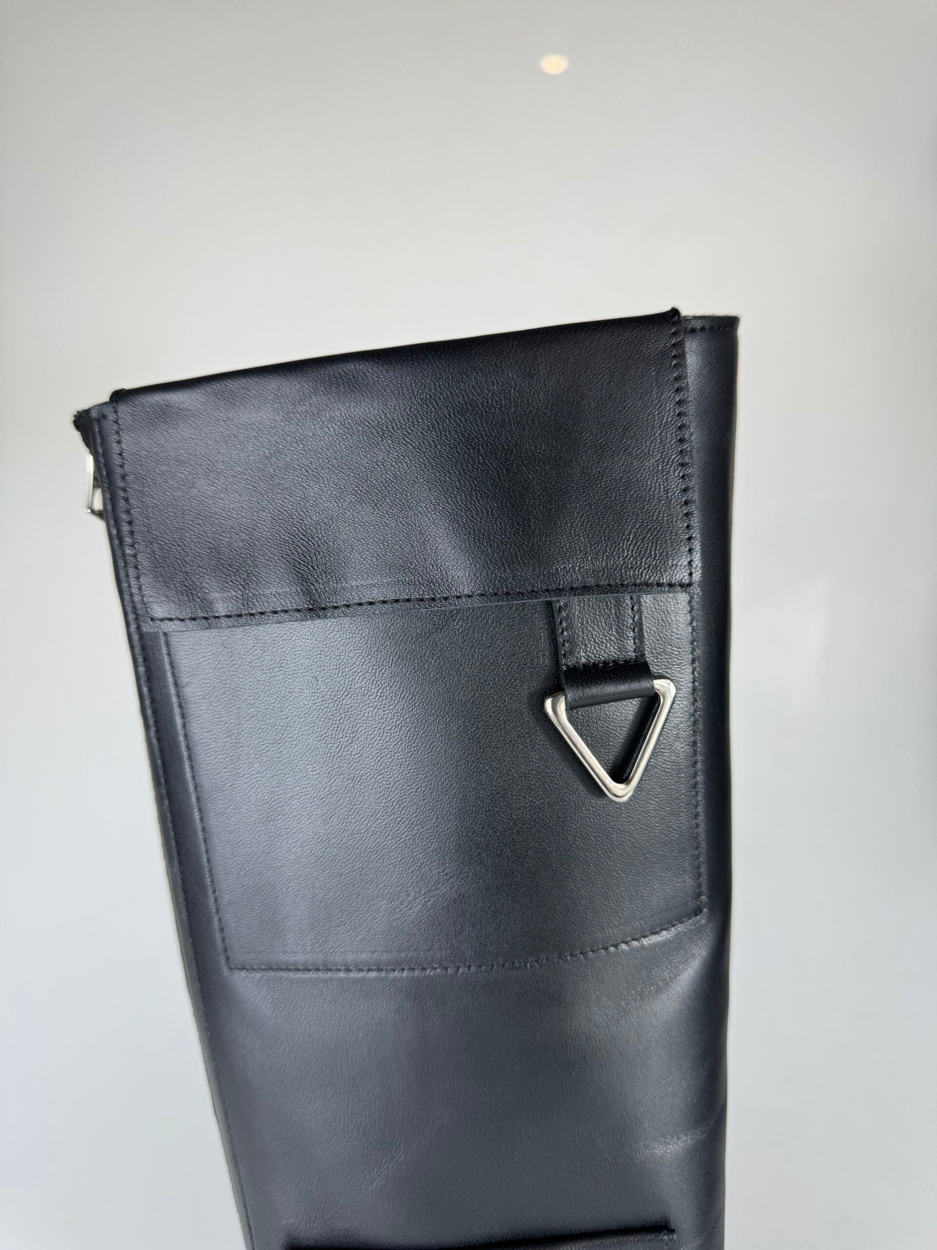 Isa LP116 black calfskin