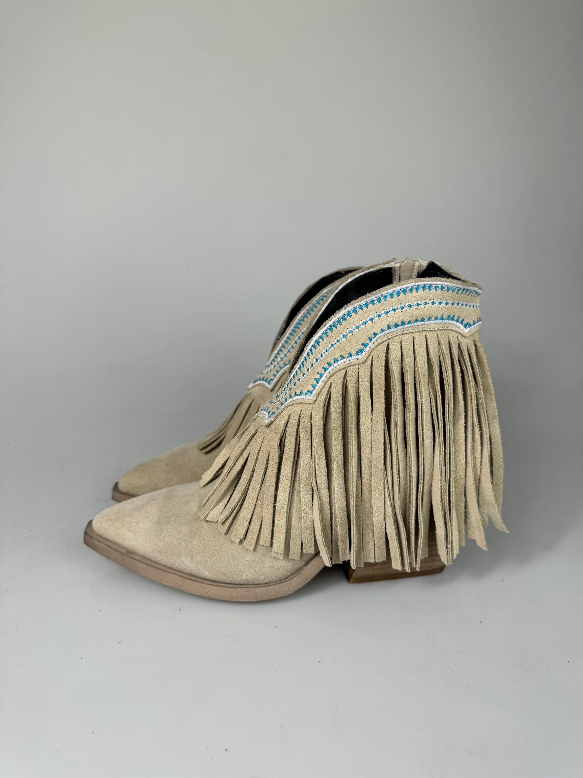 Stephan18 beige cam bordado azul claro