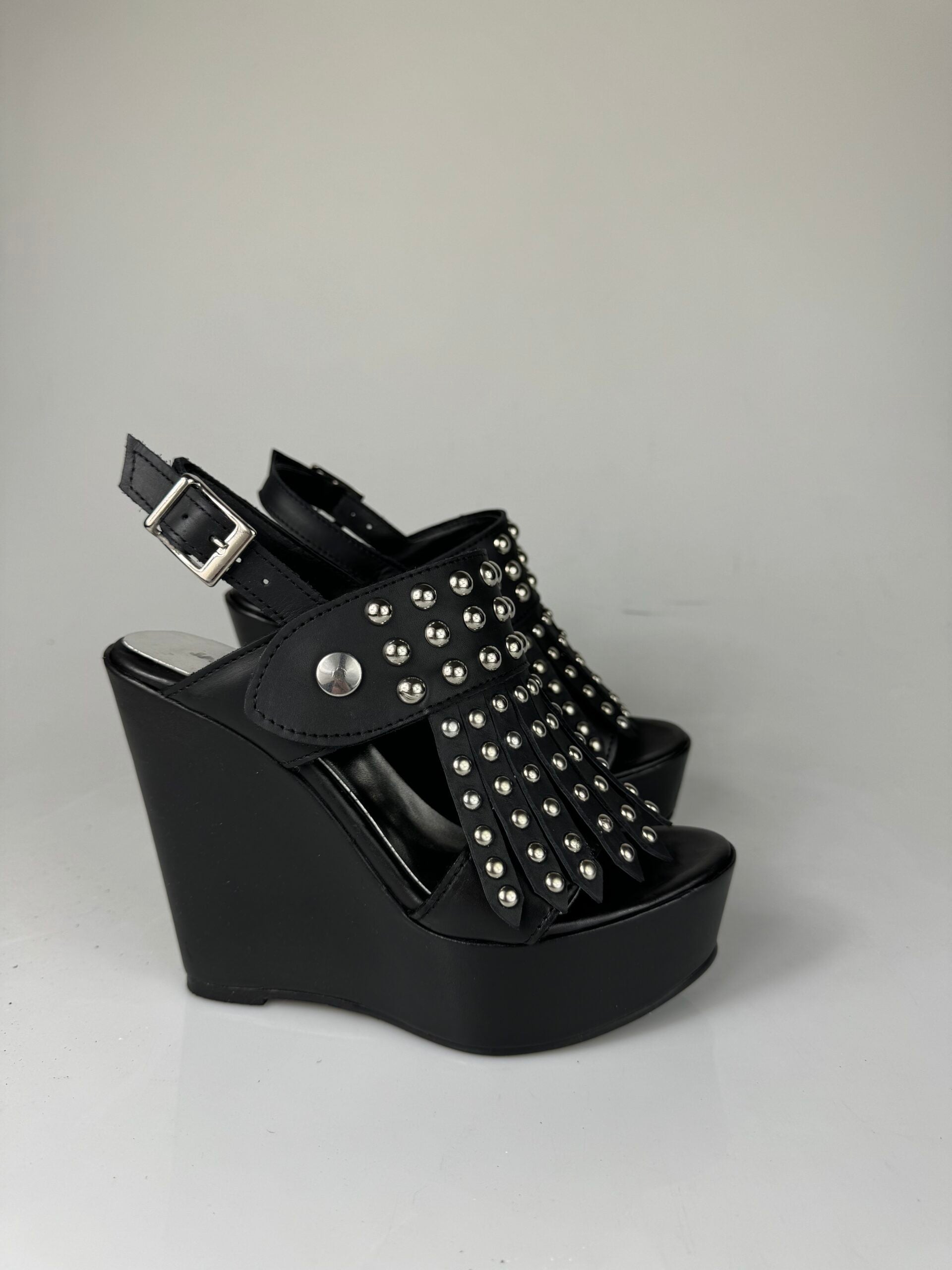 Carmensita51 black leather