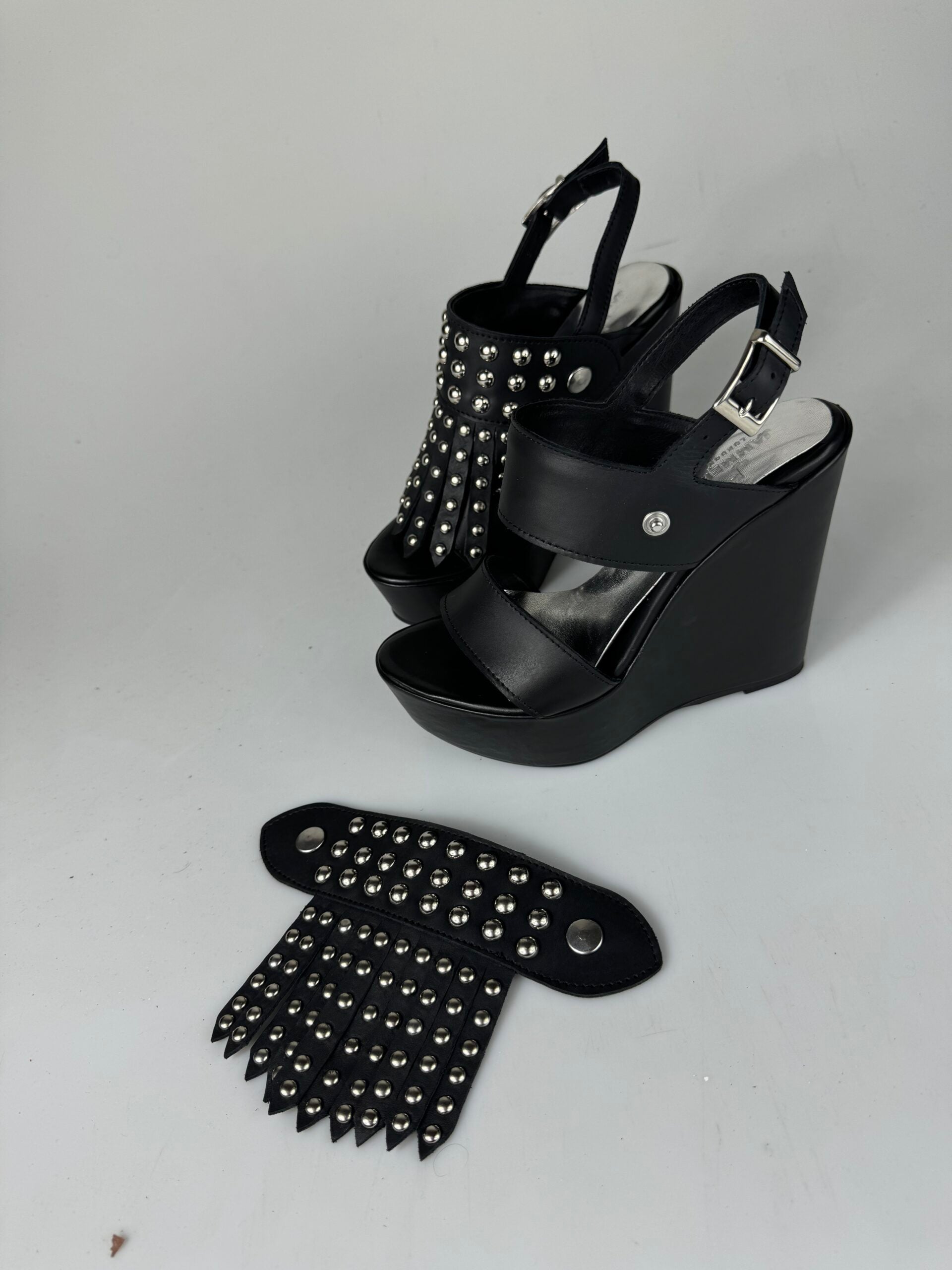 Carmensita51 black leather