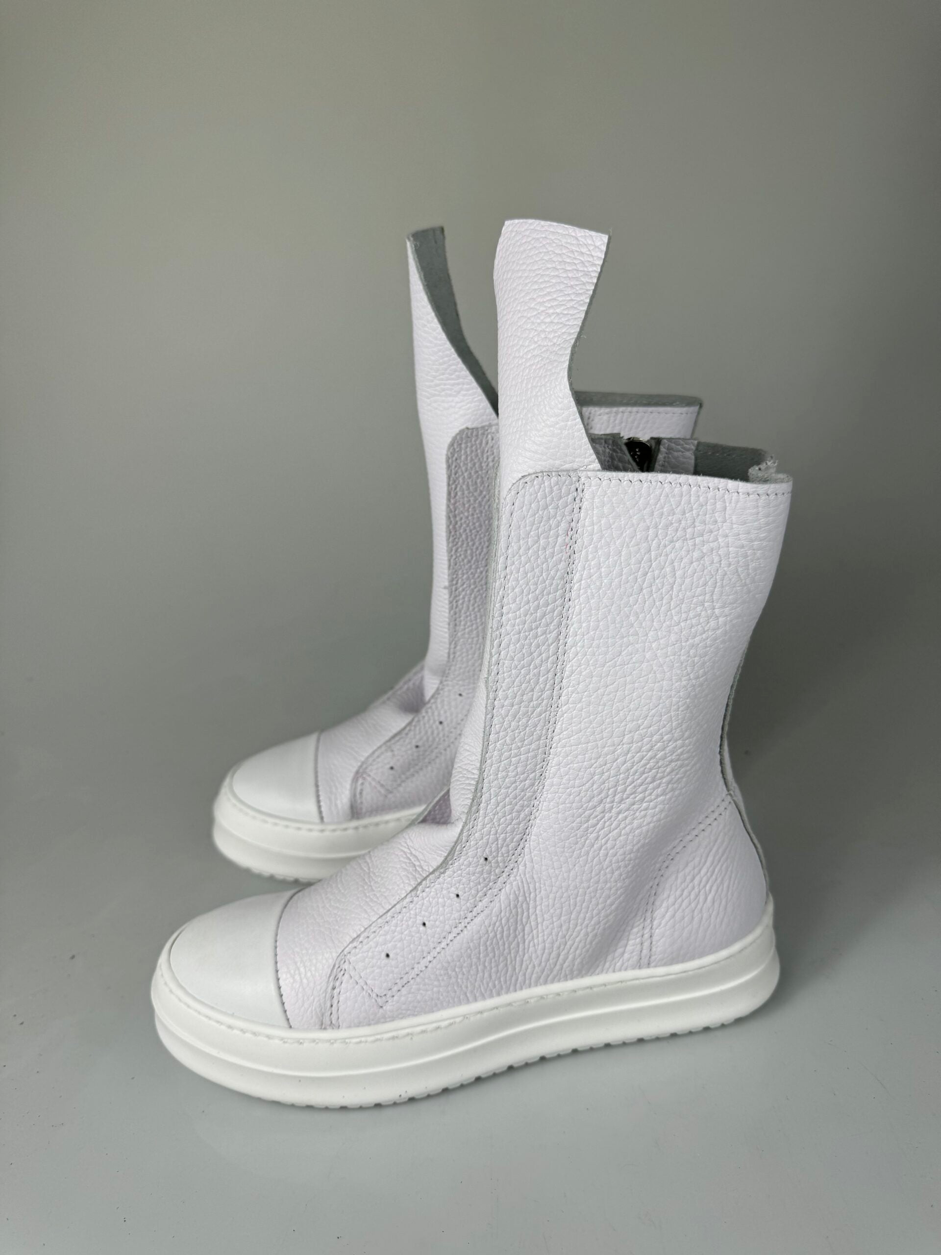 Tore01 white leather