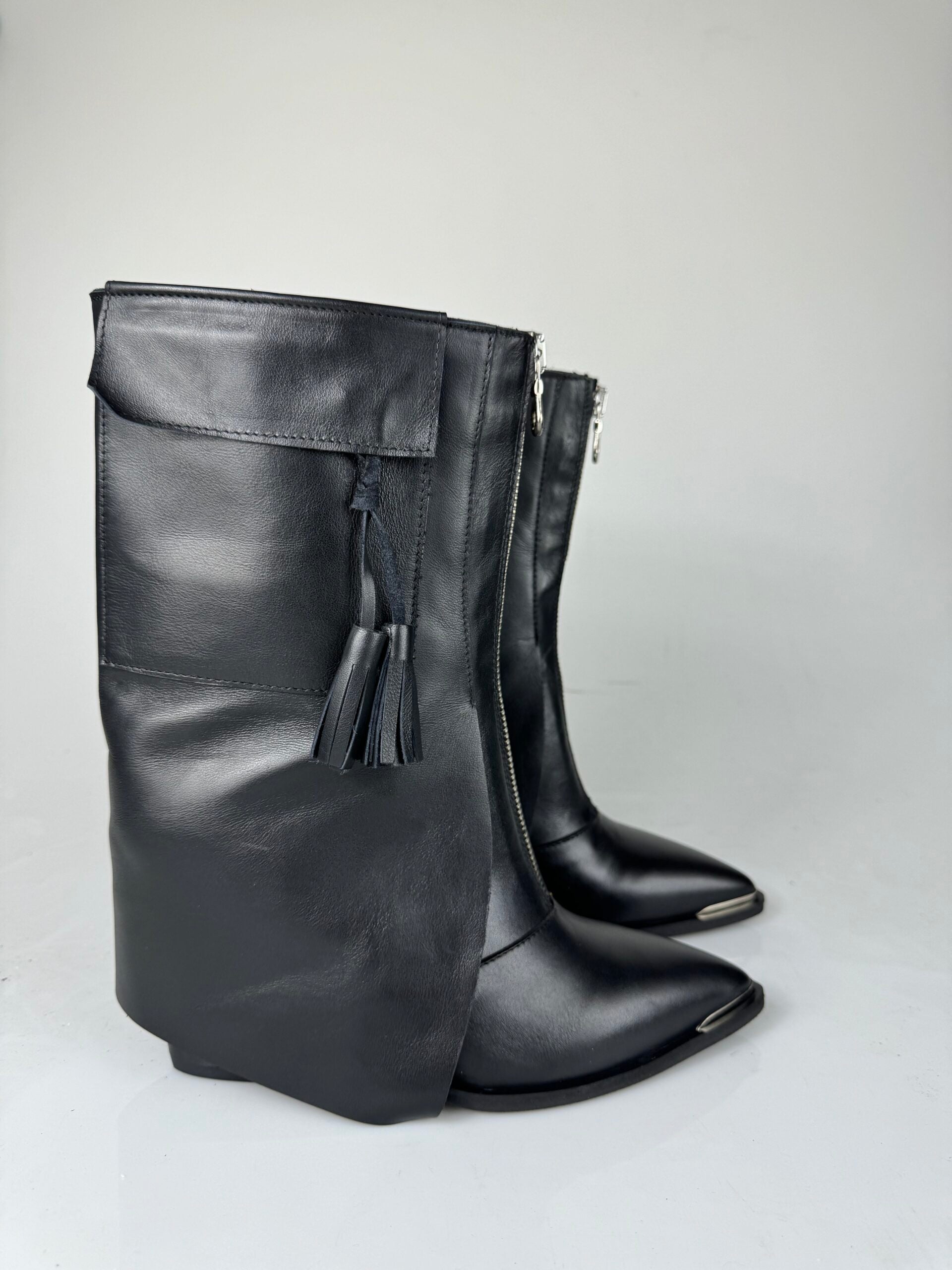 Isa LP118 black calfskin