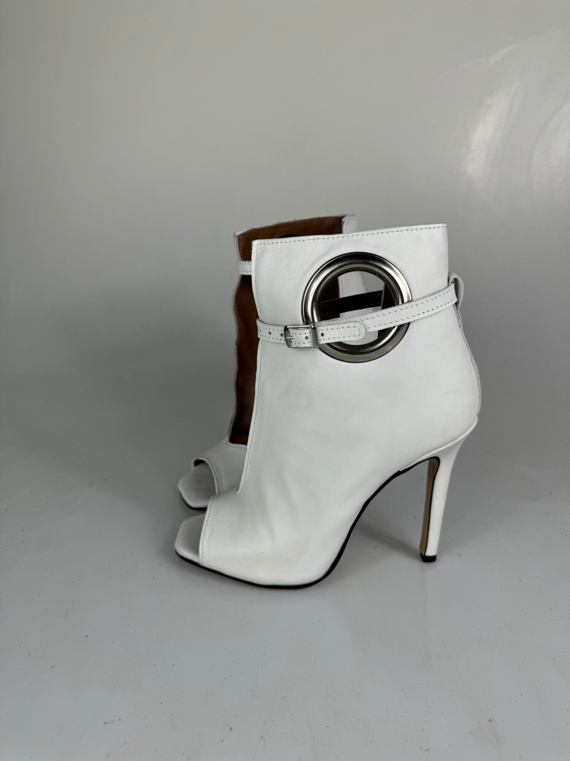 Emma afrodite pelle bianco