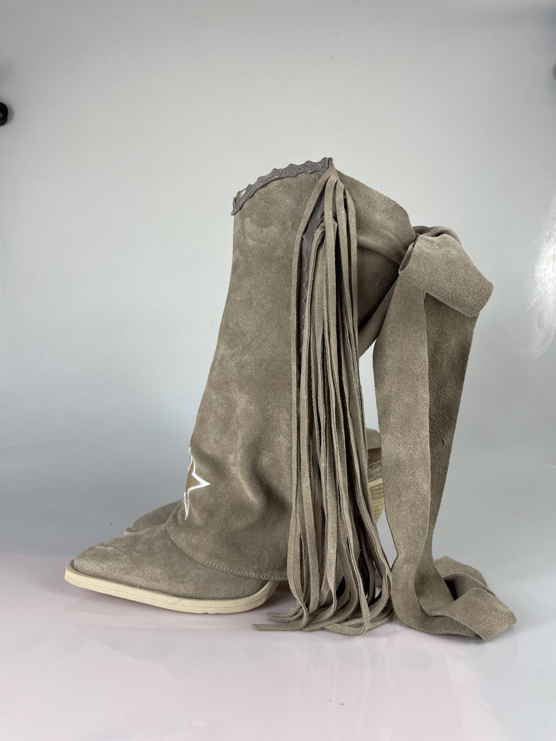 Euphoria Sabó beige suede