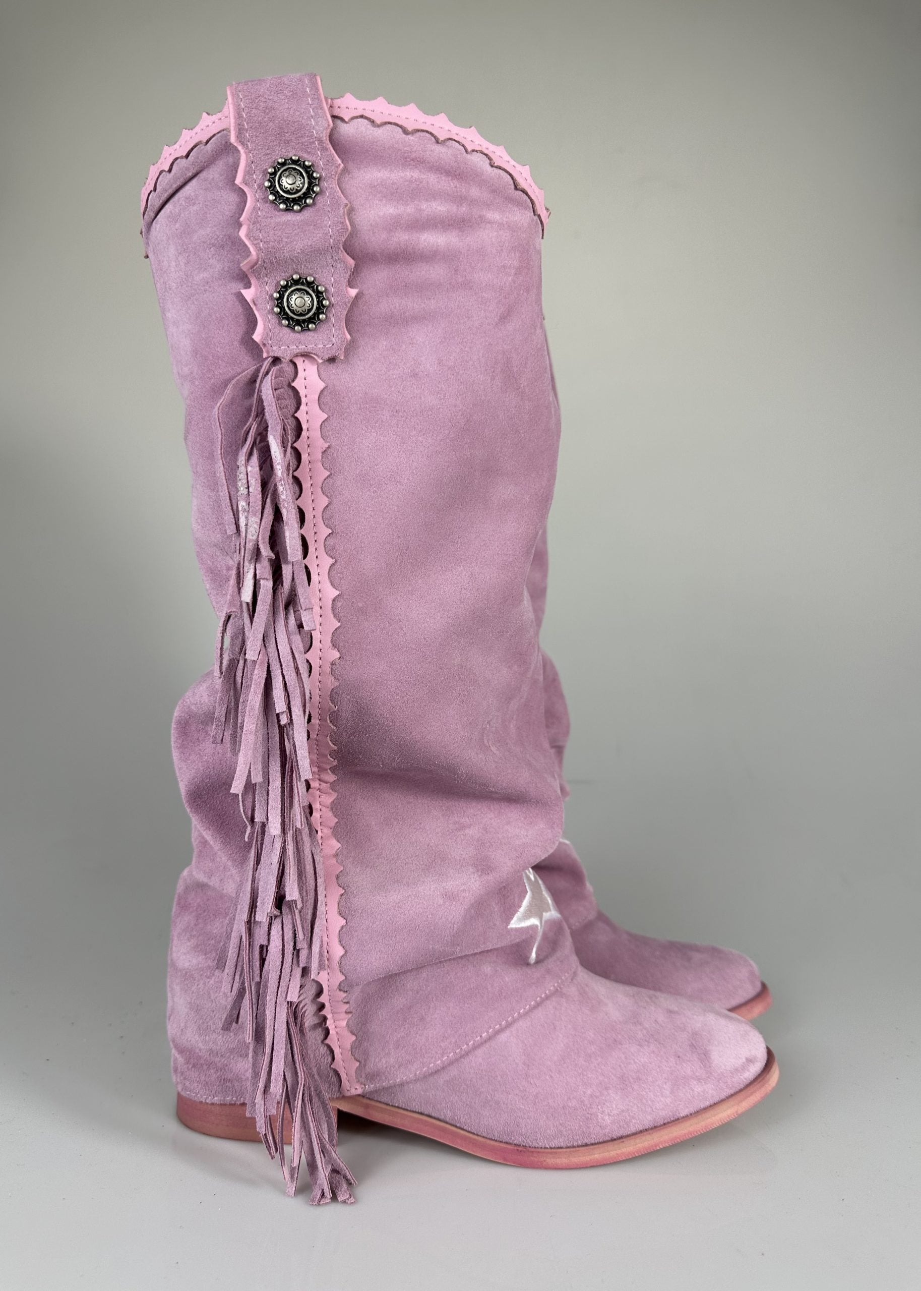 Euphoria23 pink suede