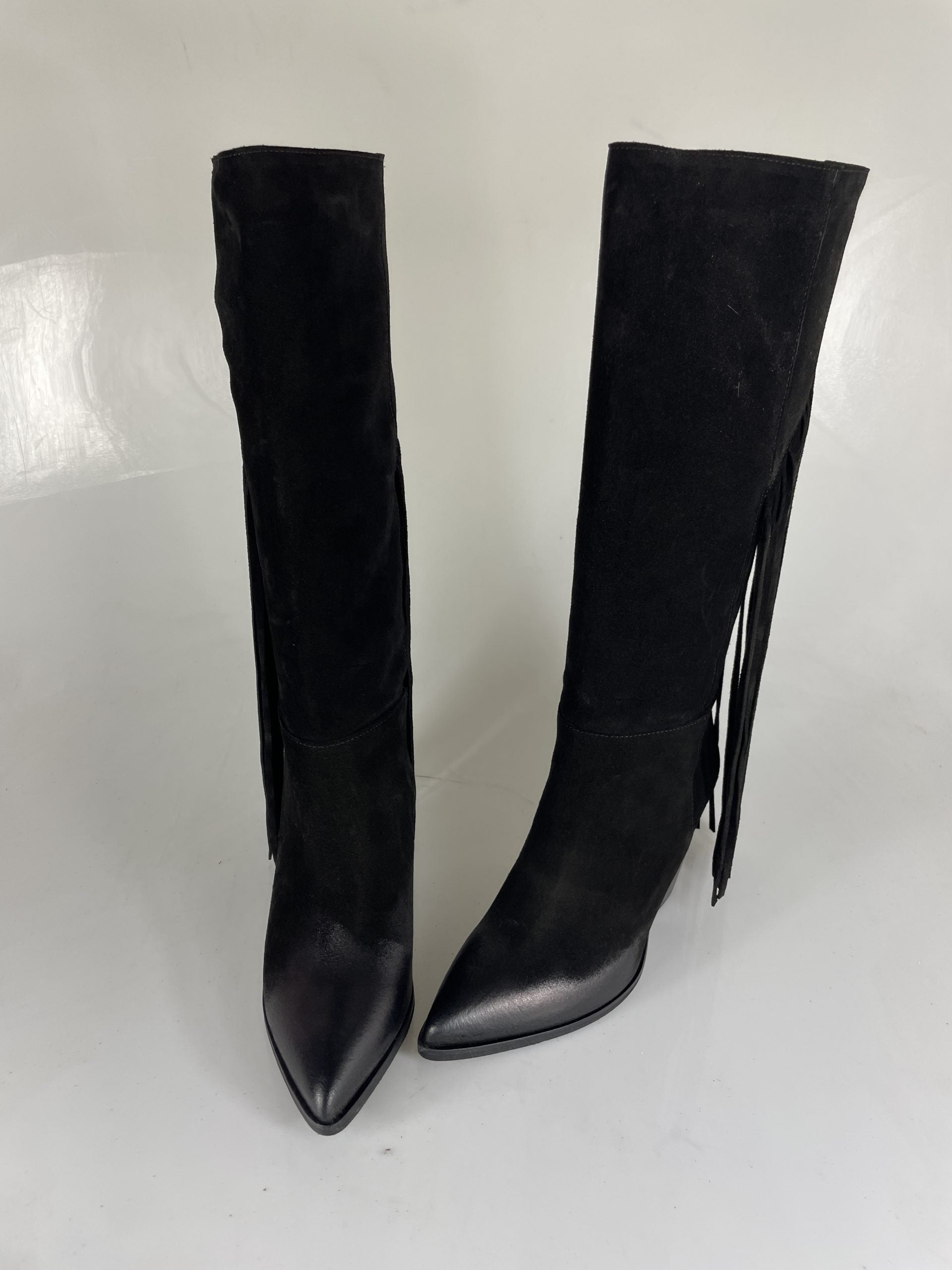 Camperos Cesare black suede
