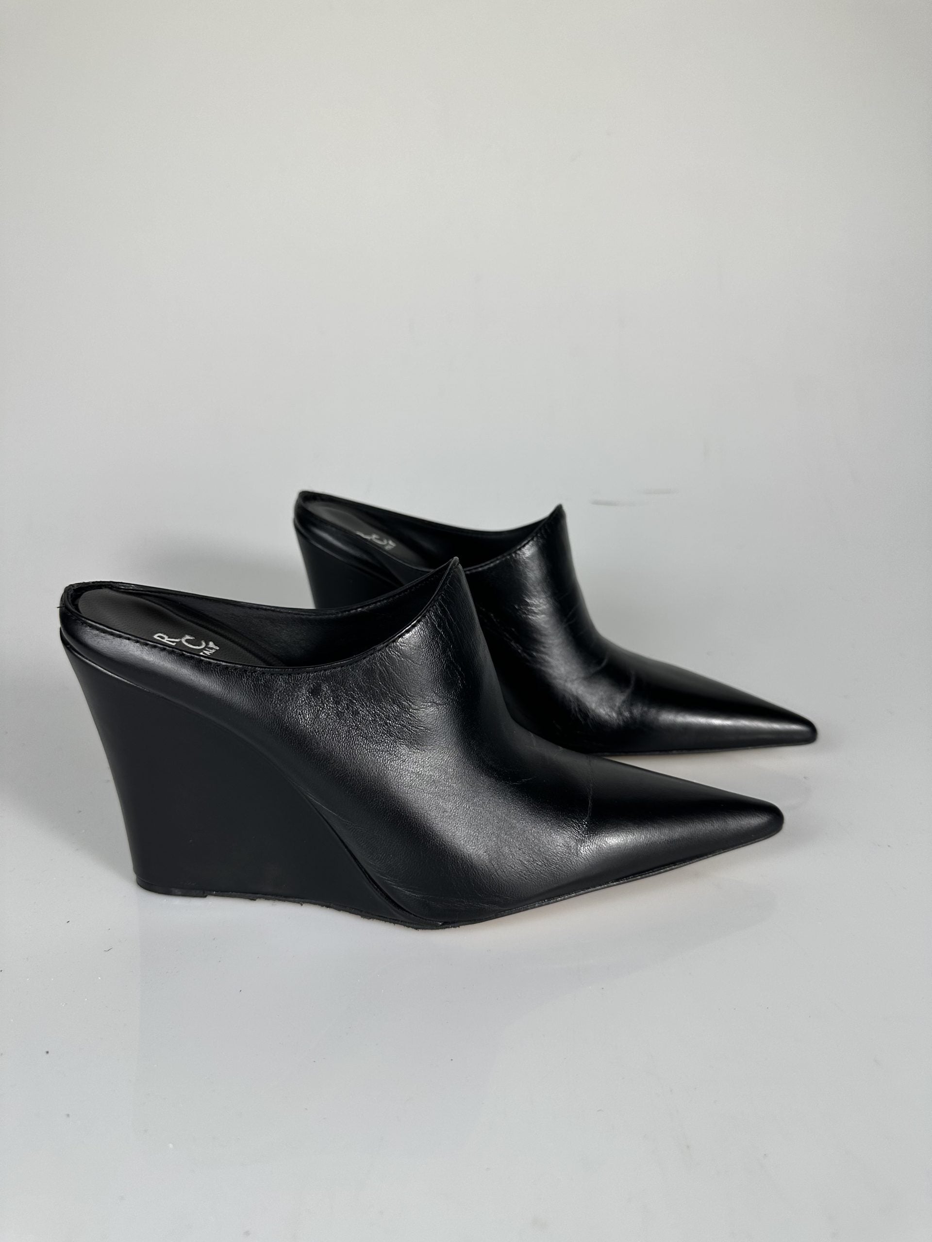 Aurora sabo black leather