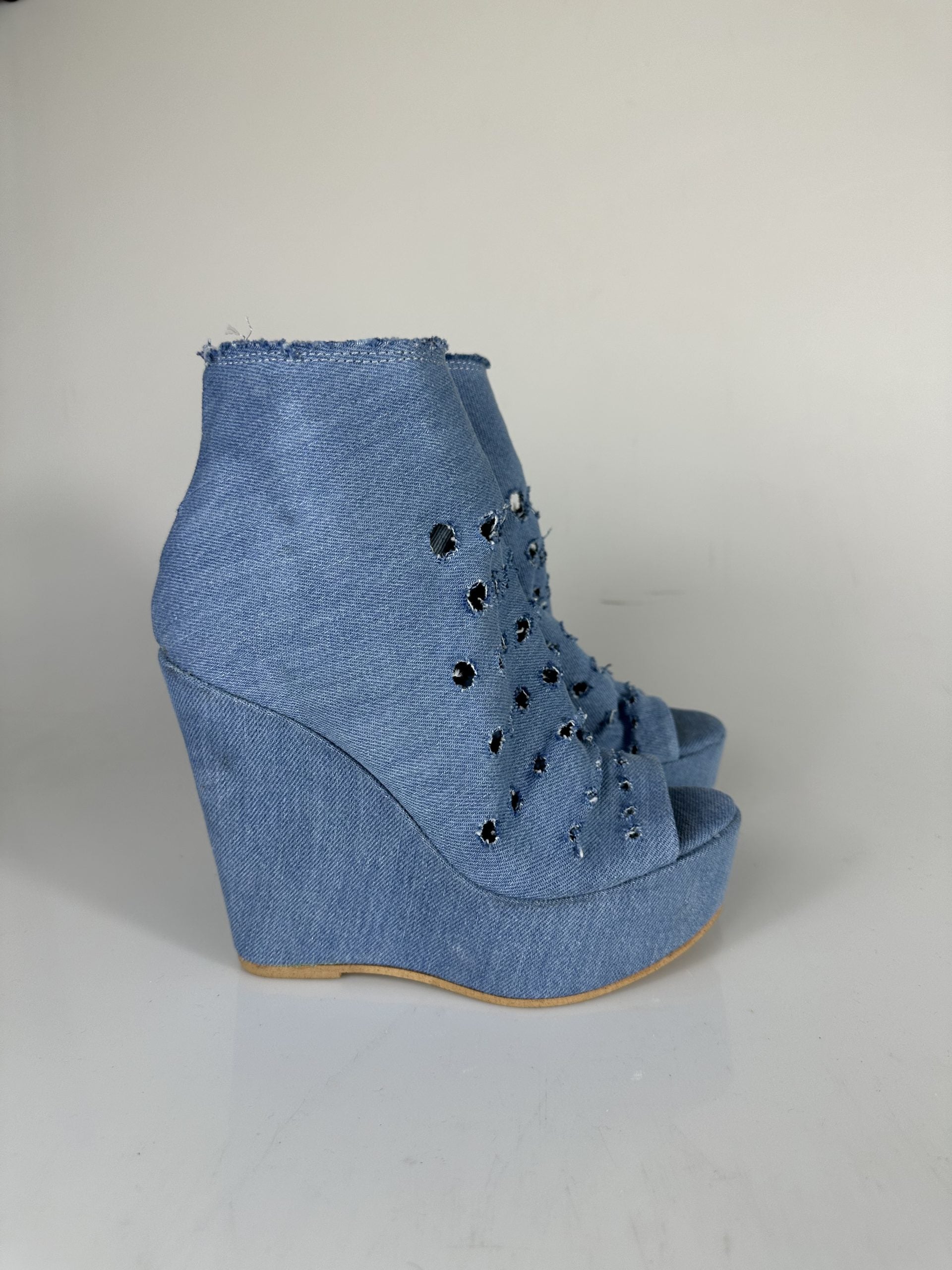 Carmensita light jeans holes