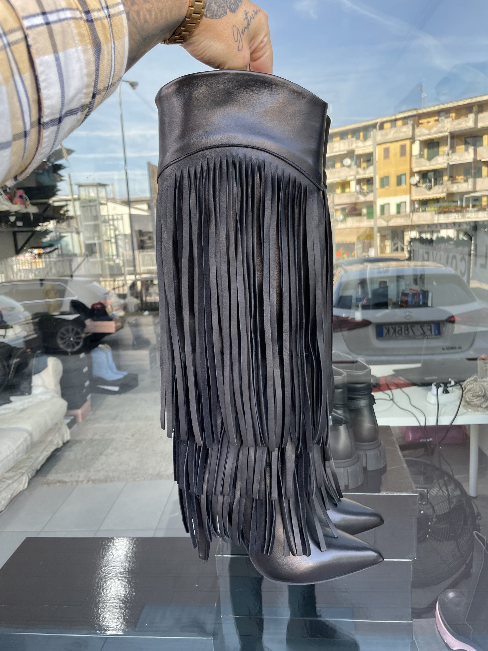 Amatore pelle nero