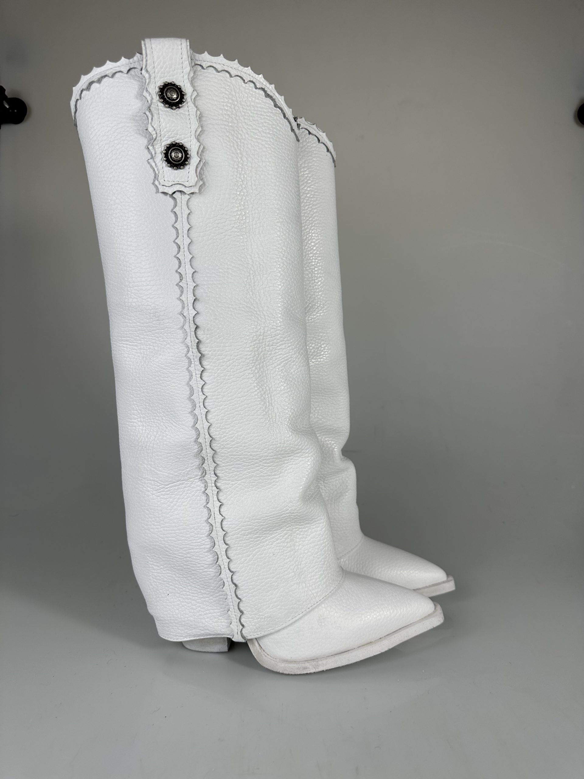 Euphoria basic white leather