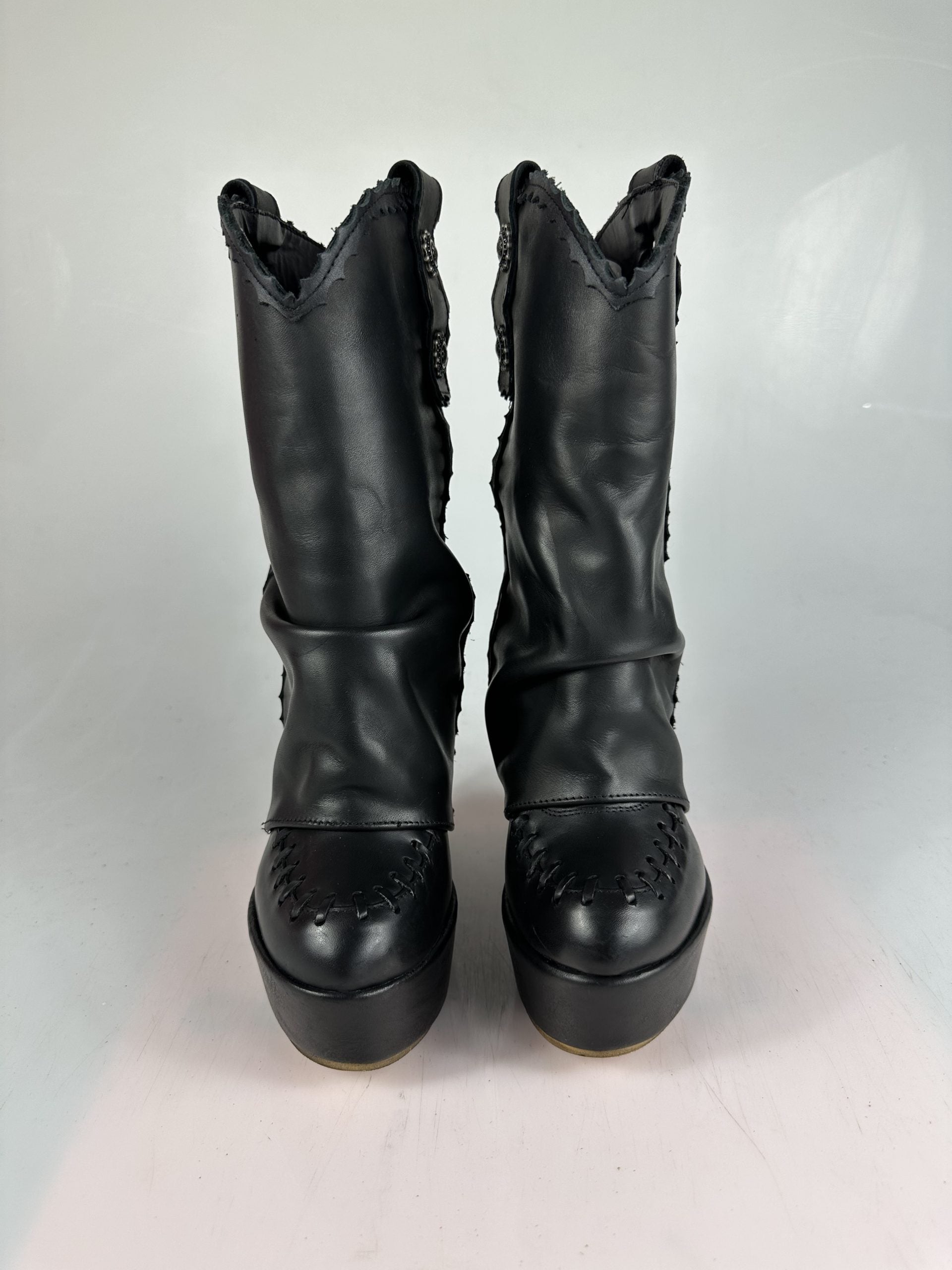 Carmensita Euphoria mid black leather basic closed toe