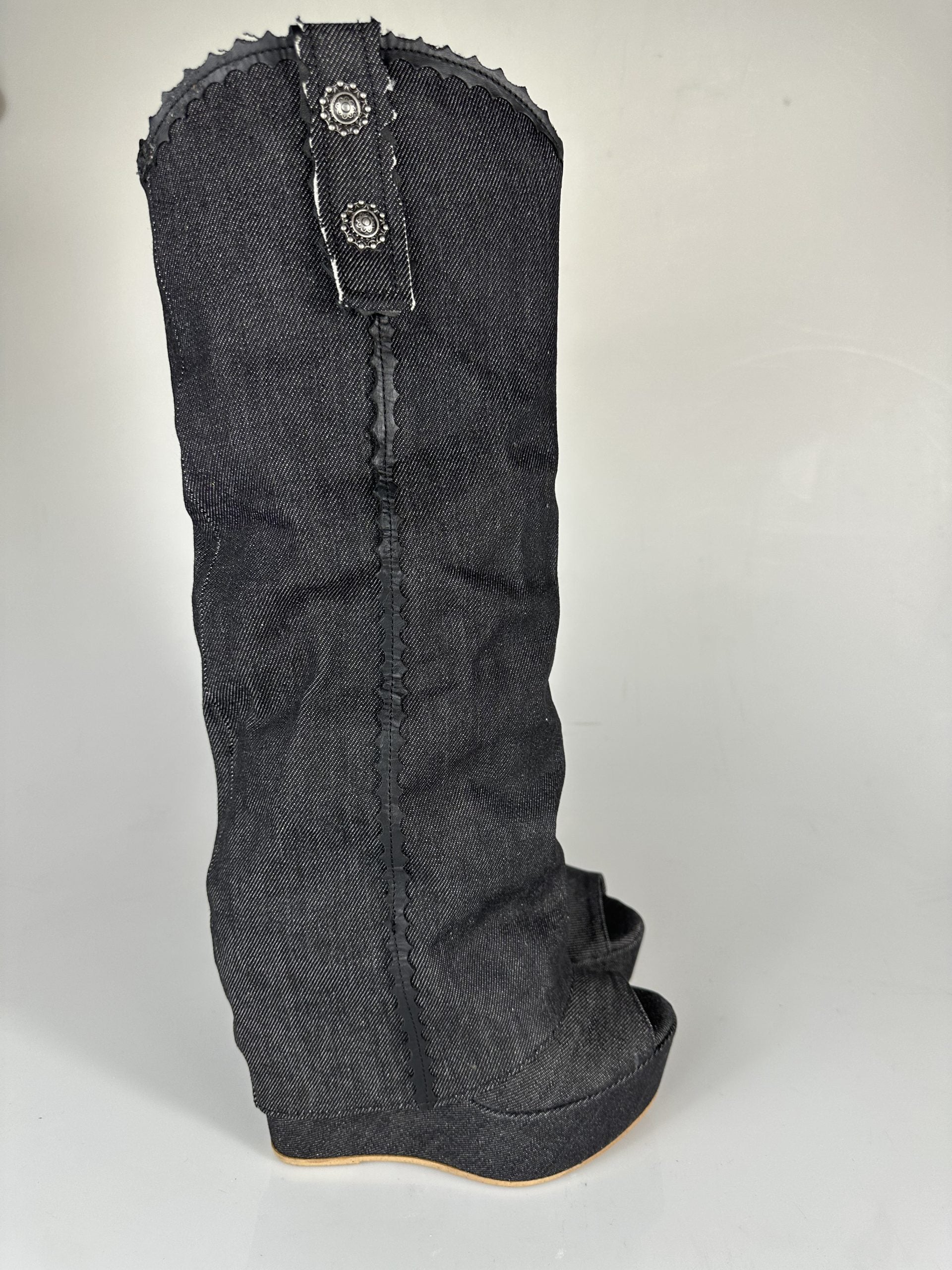 Carmensita euphoria dark jeans