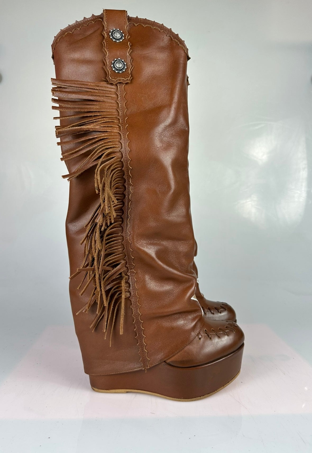 Carmensita euphoria leather closed toe Basic