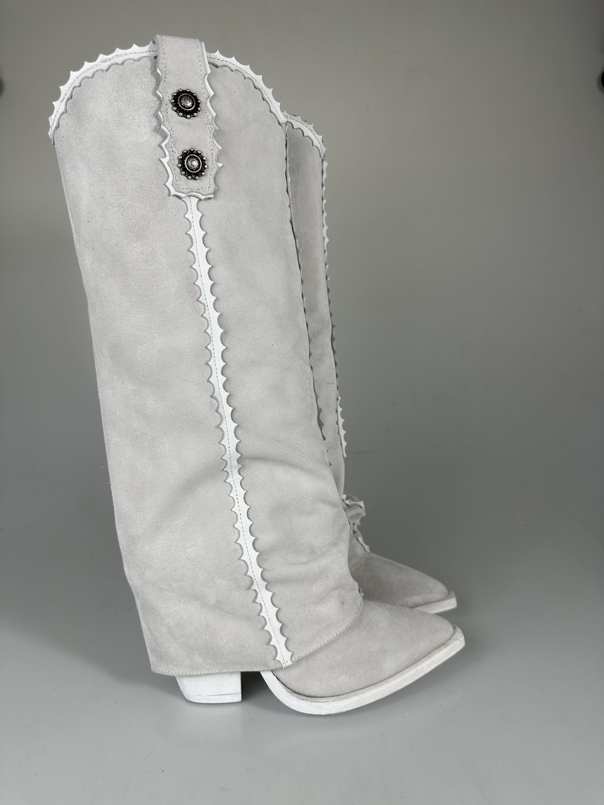 Euphoria basic suede ice