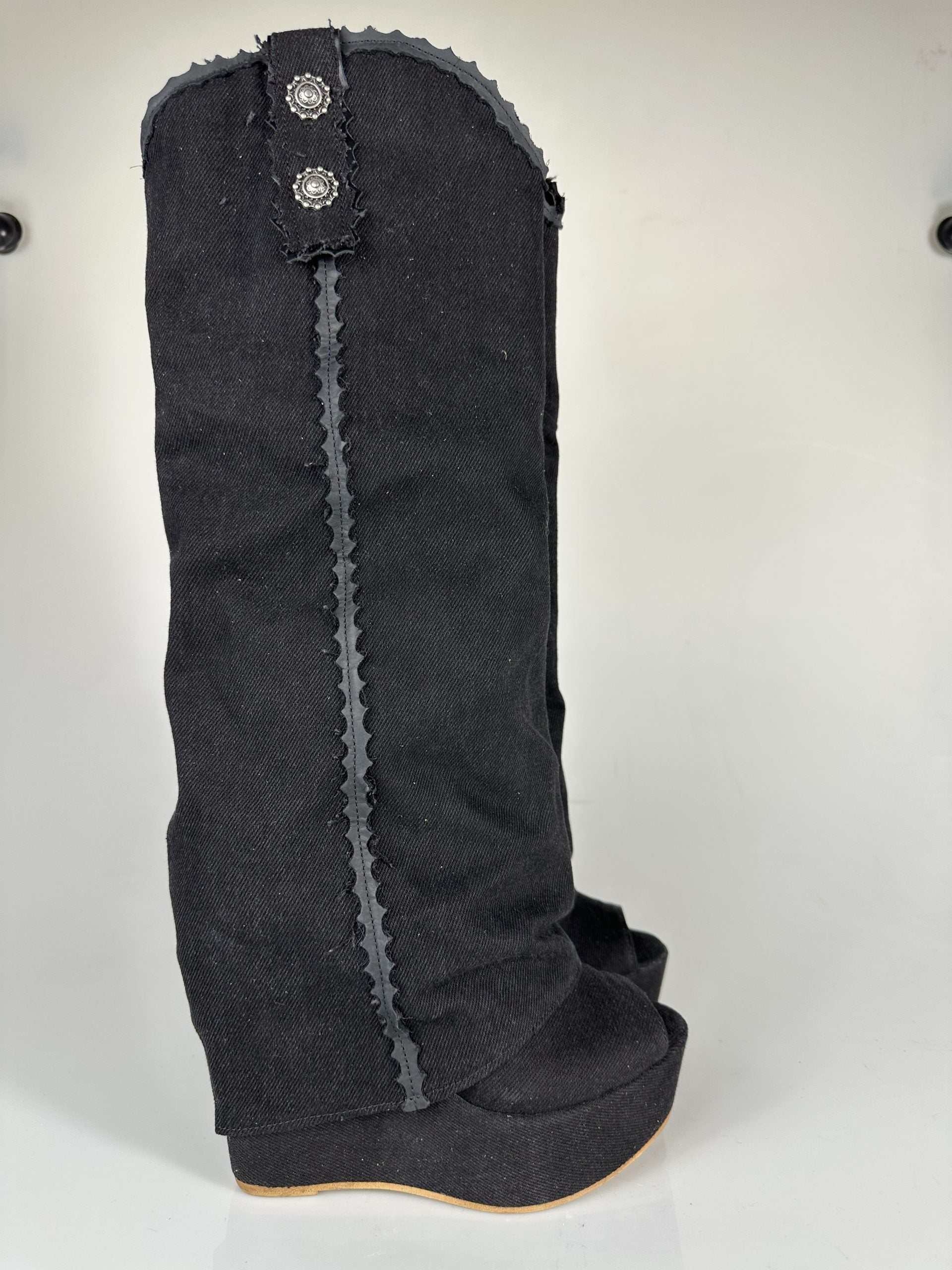 Carmensita euphoria black jeans