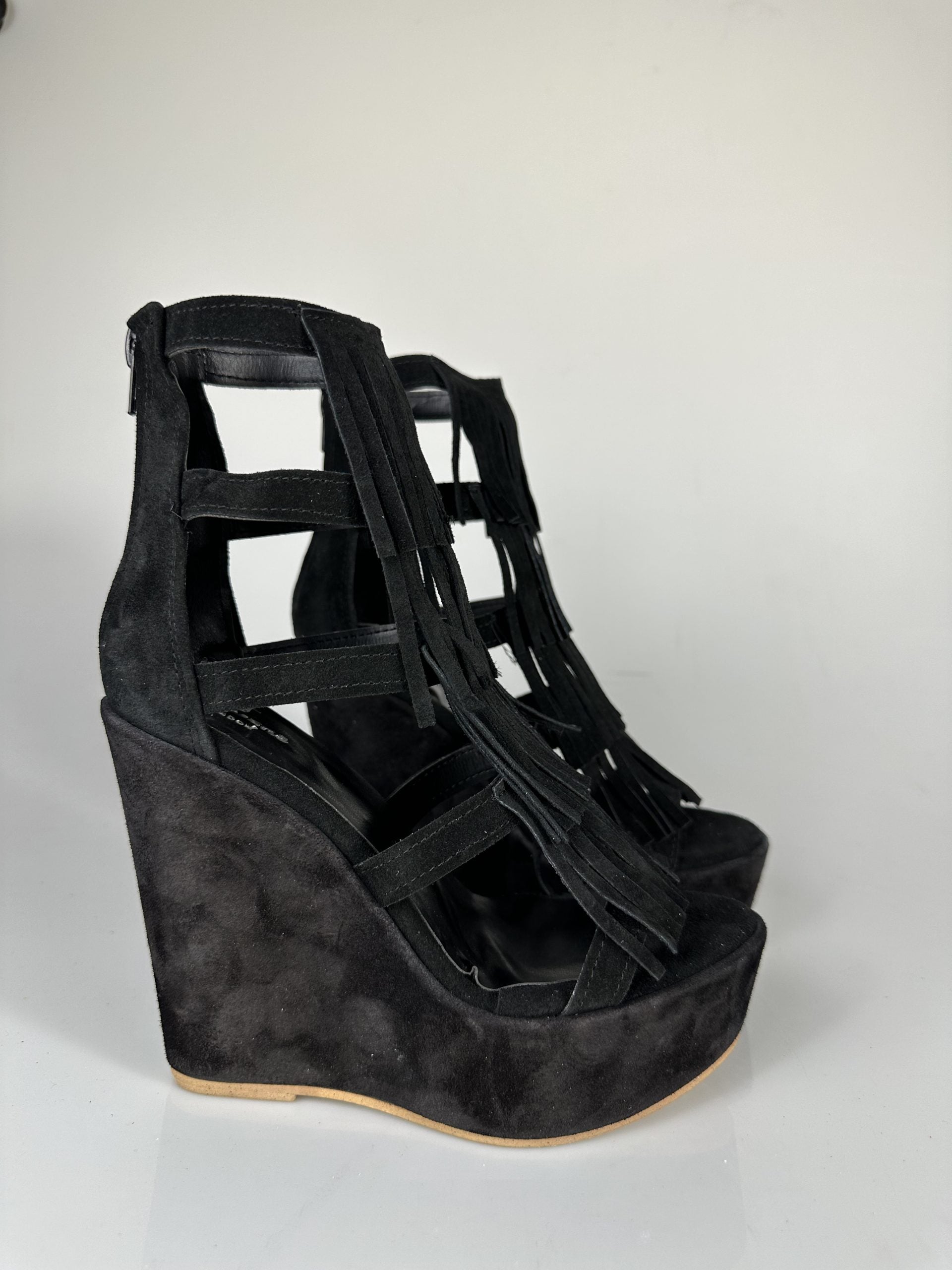 Carmensita Aphrodite Black Suede