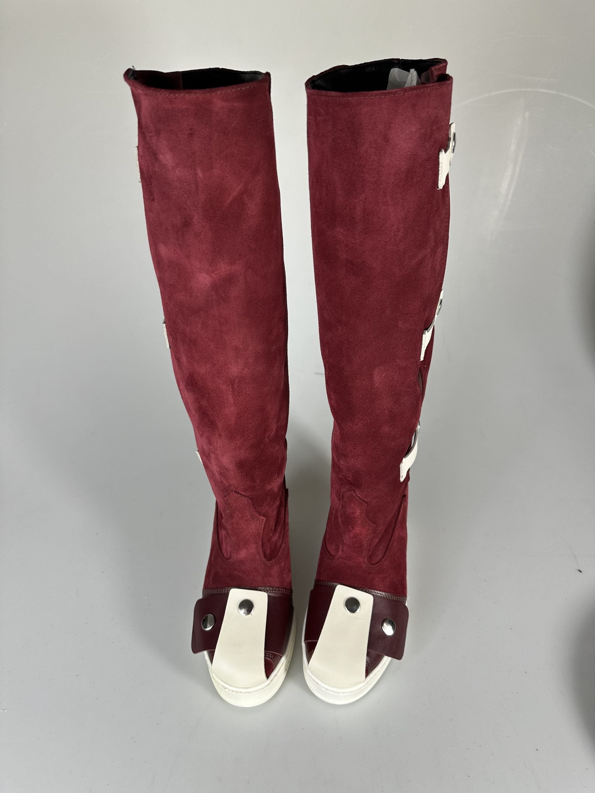 Cámara roja Lucariello