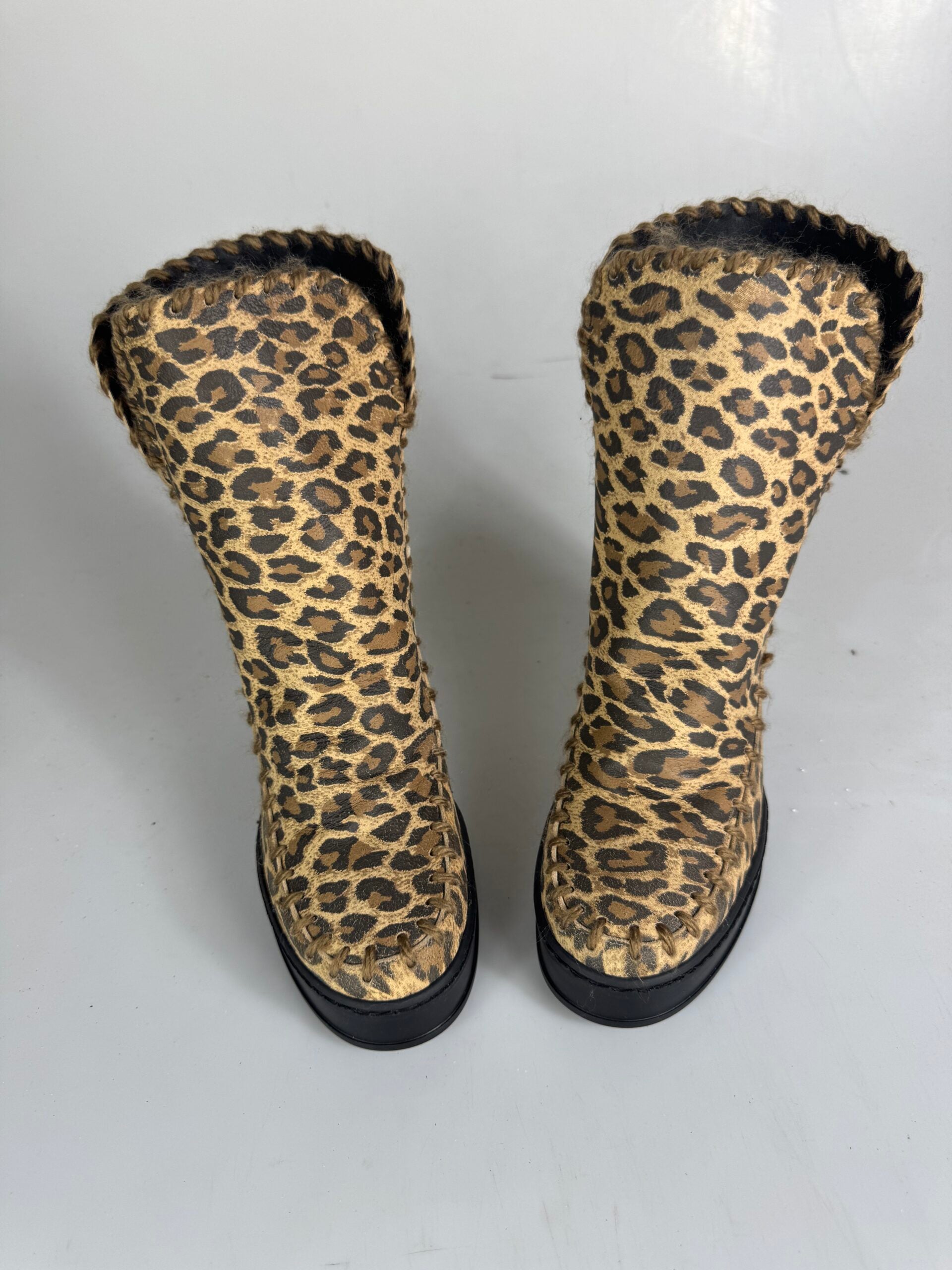 Louu spotted black sole NEW