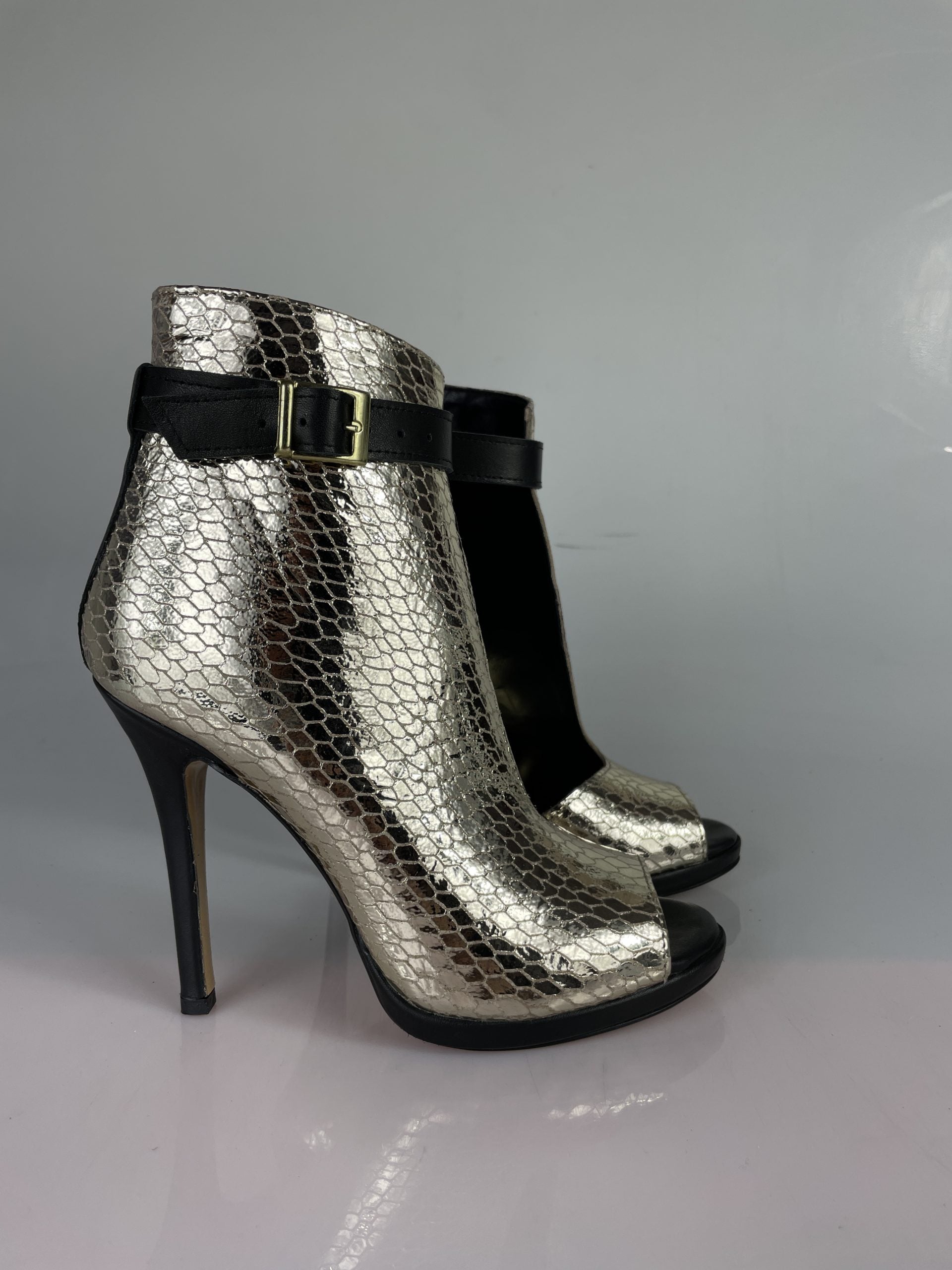 Emma63 gold reptile