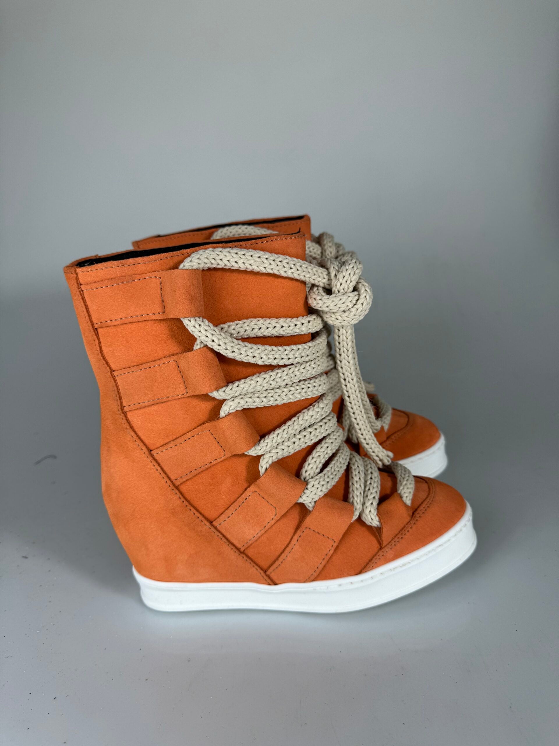 Artem full up cam orange 