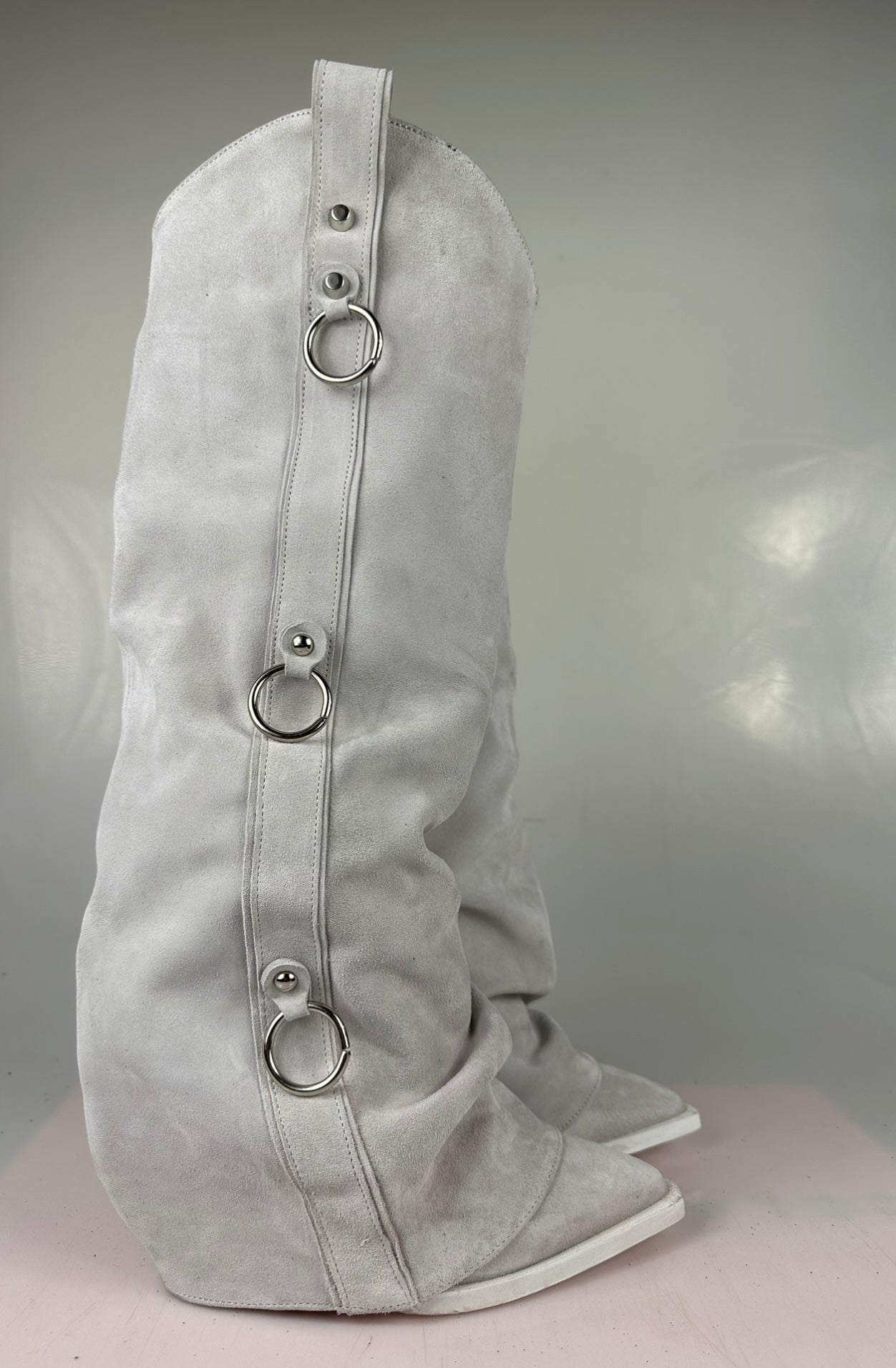 Esther ice suede 