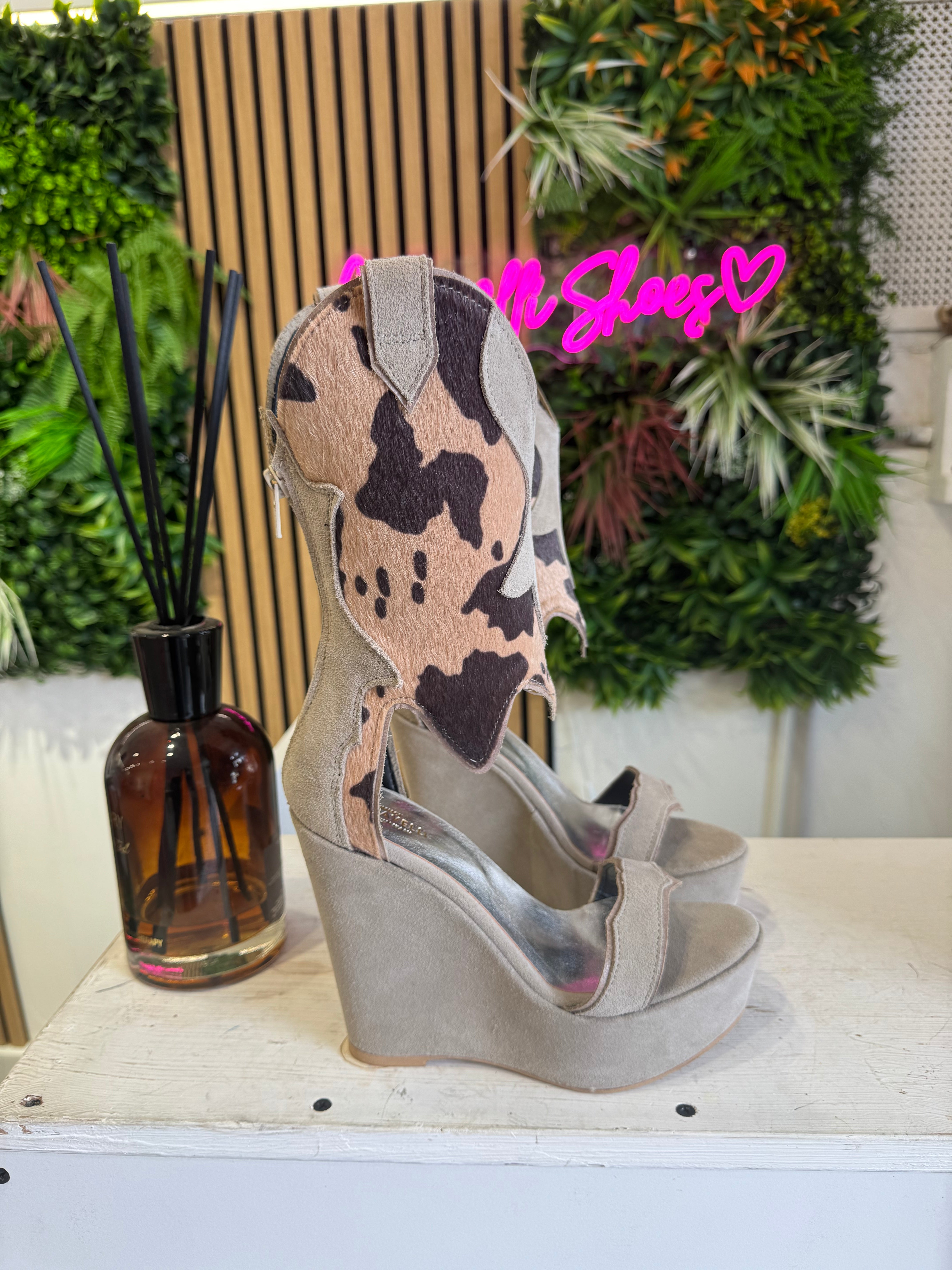 Carmensita Dubai cam beige rip mucca