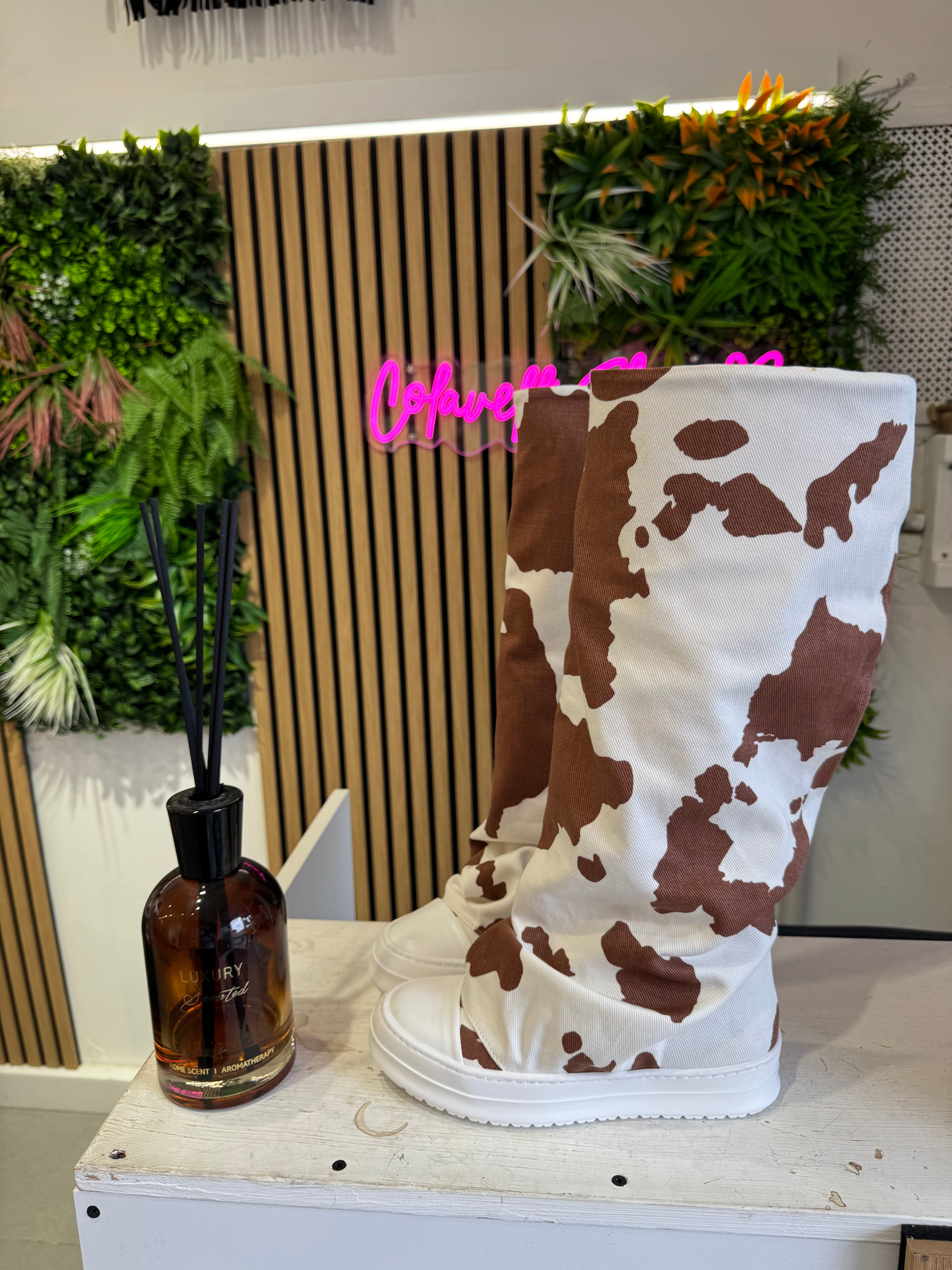Tela de toro y vaca de Orlando