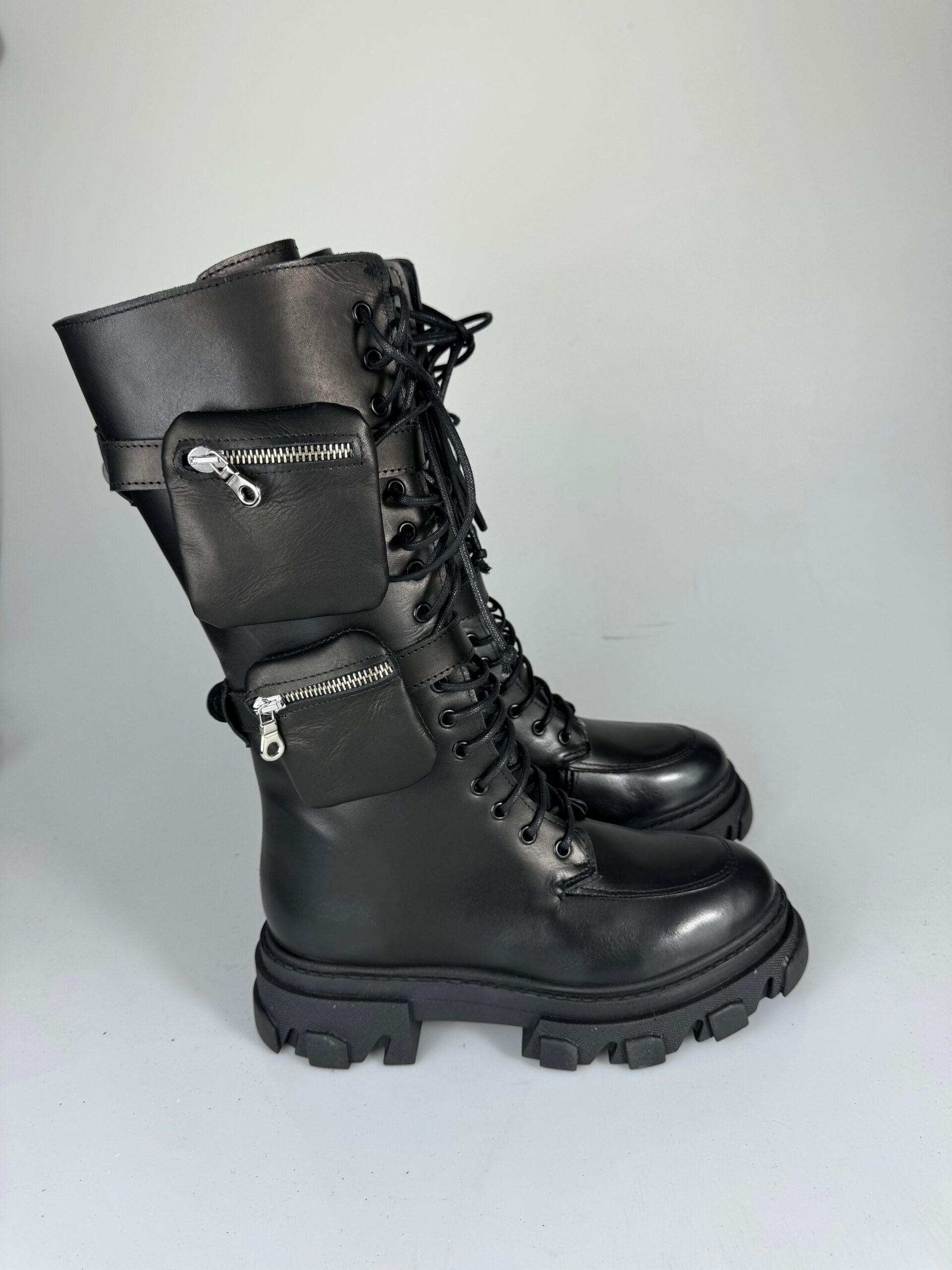 wake1 black leather