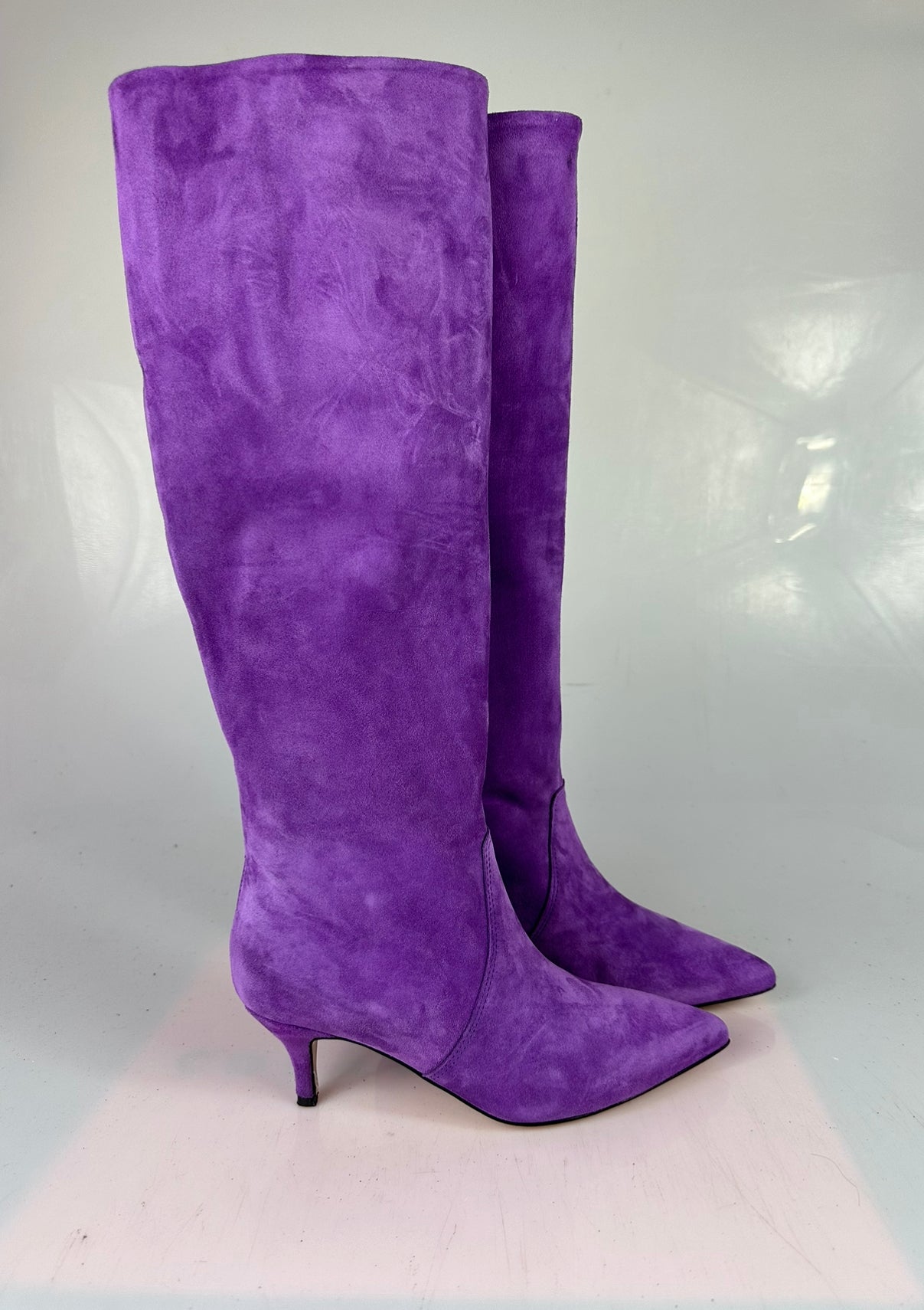 Flaminia no f. purple suede