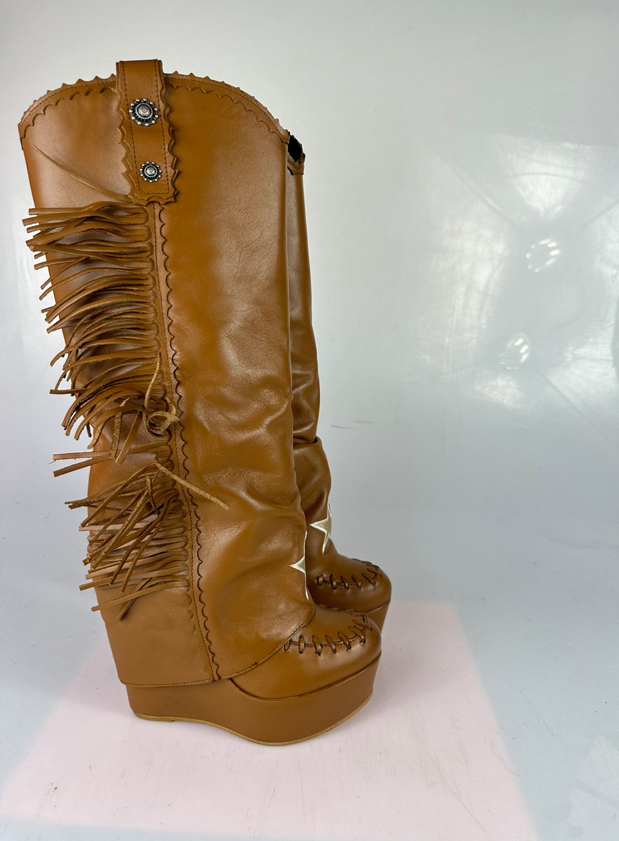 Carmensita euphoria leather closed toe