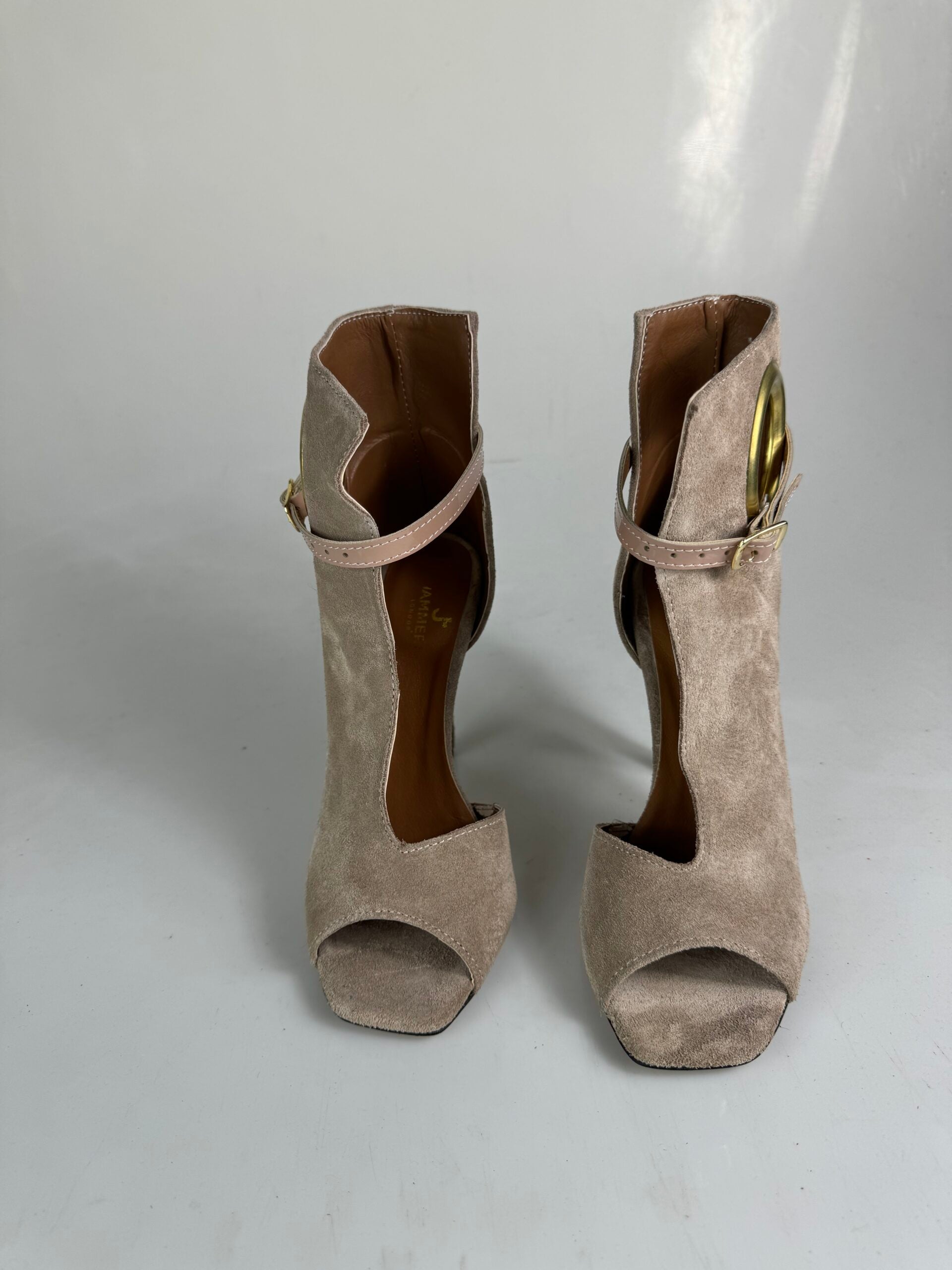 Emma afrodite  cam beige
