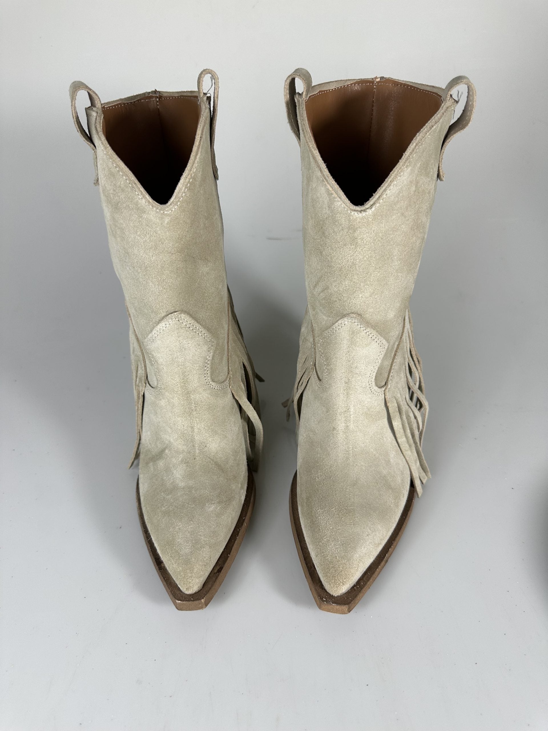 Gabriella8 cam beige 2023
