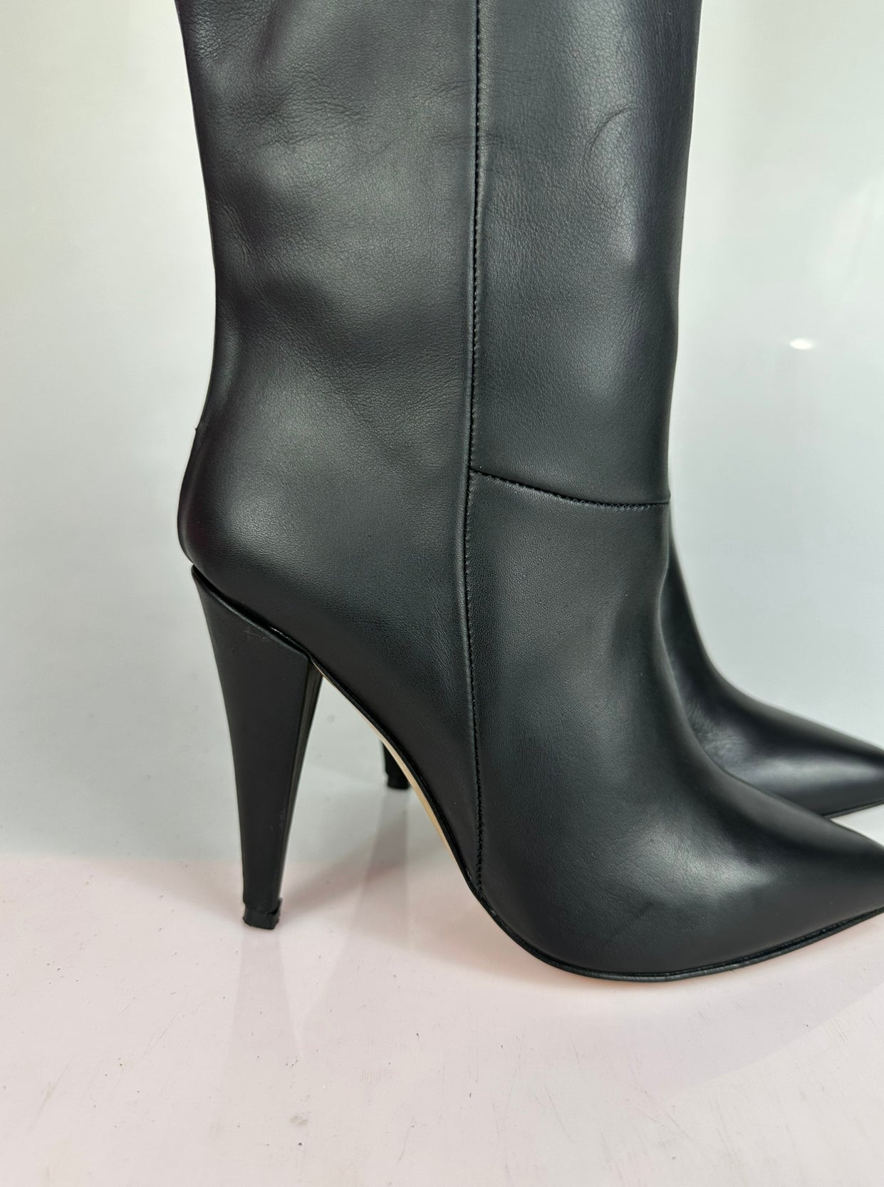 1578 black leather