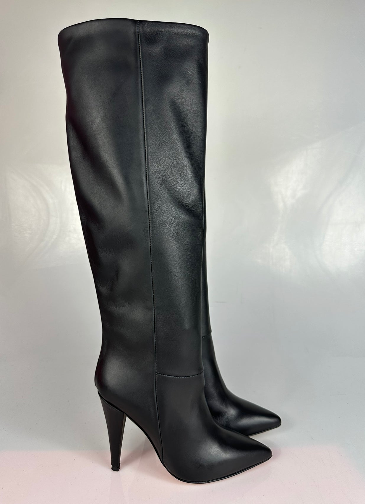 1578 black leather