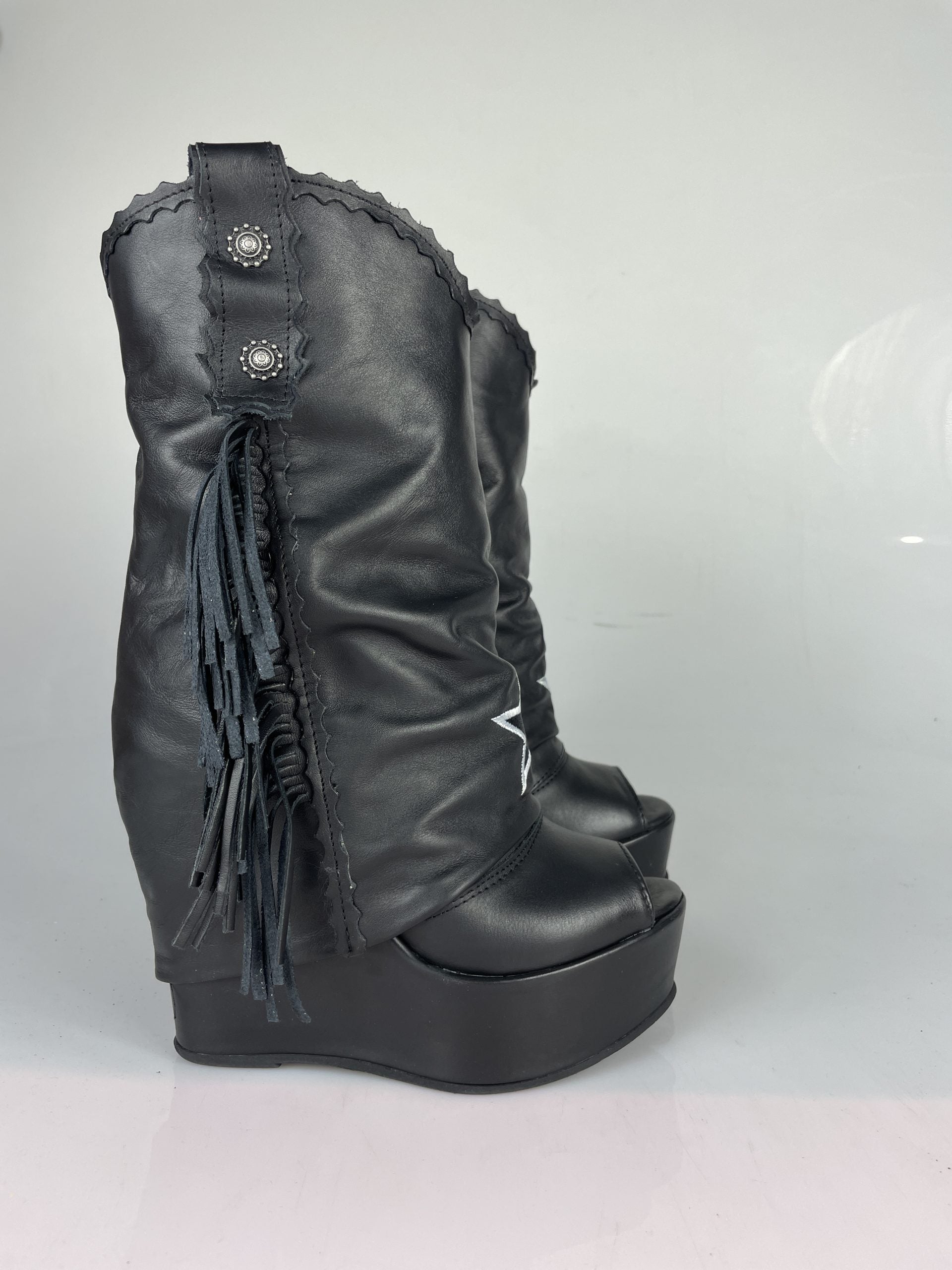 Carmensita Euphoria mid black leather