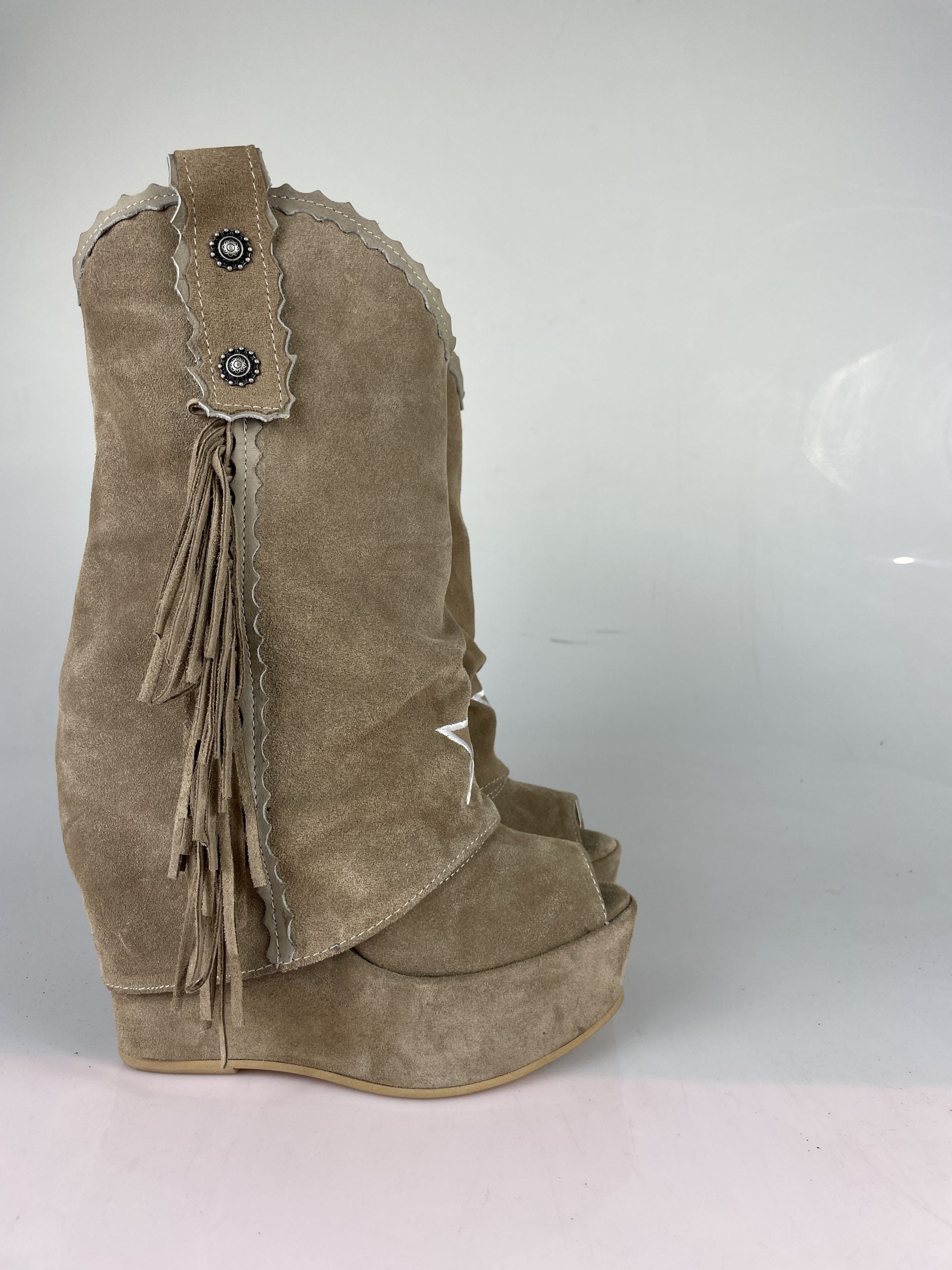 Carmensita Euphoria mid beige suede