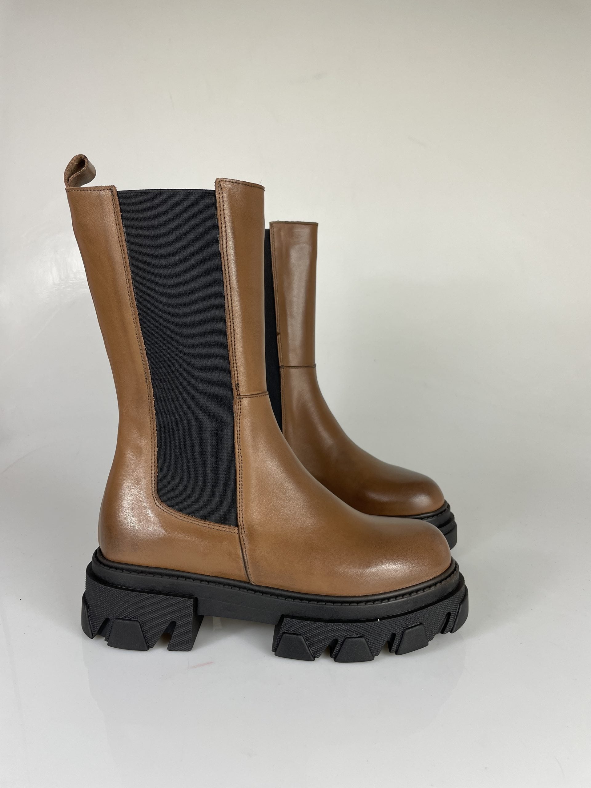 Wake12 brown