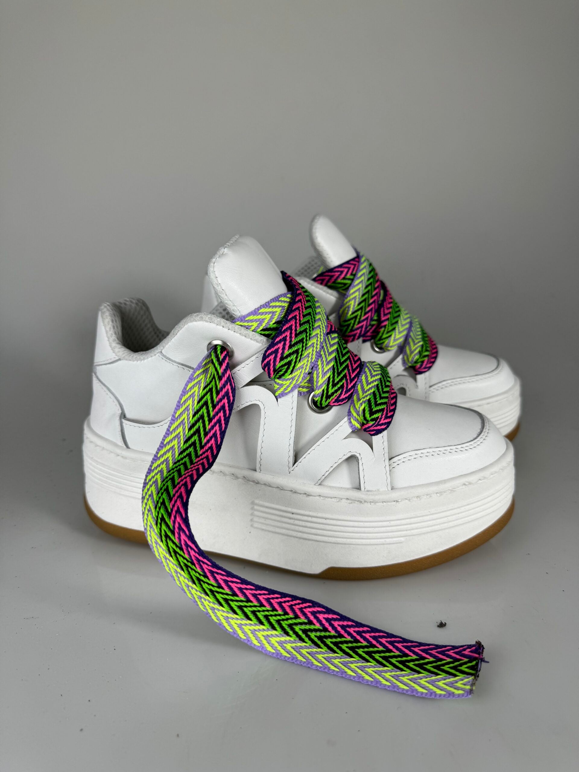 Wolf5 white leather multicolor lace
