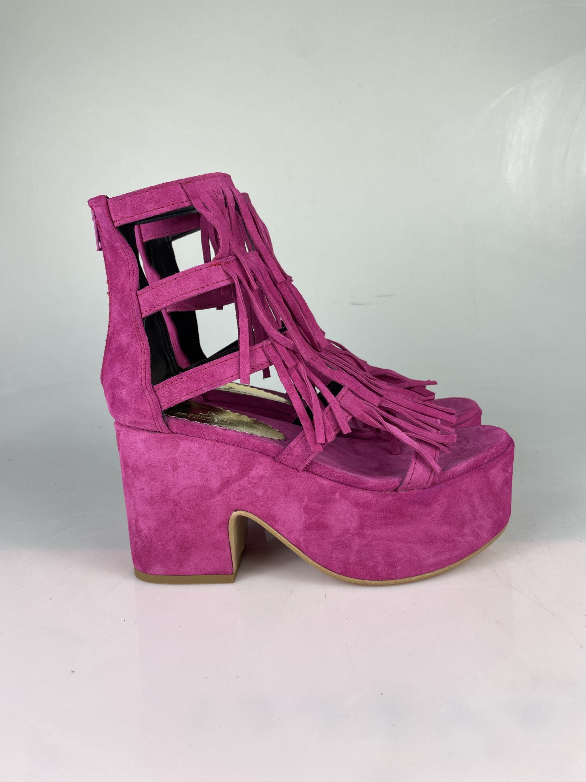 Fuchsia suede Cuba