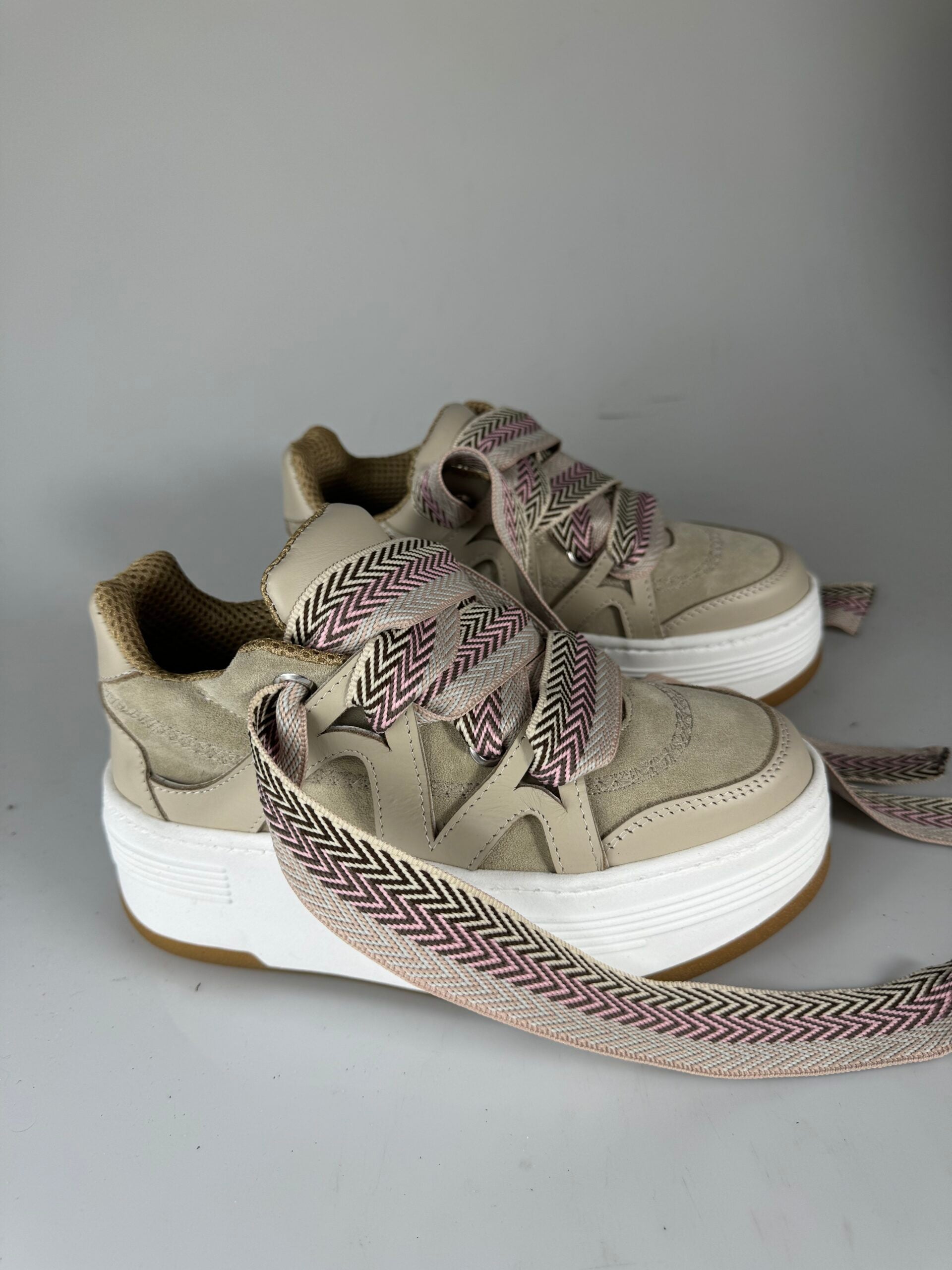 Wolf5 leather/cam beige pink/beige lace