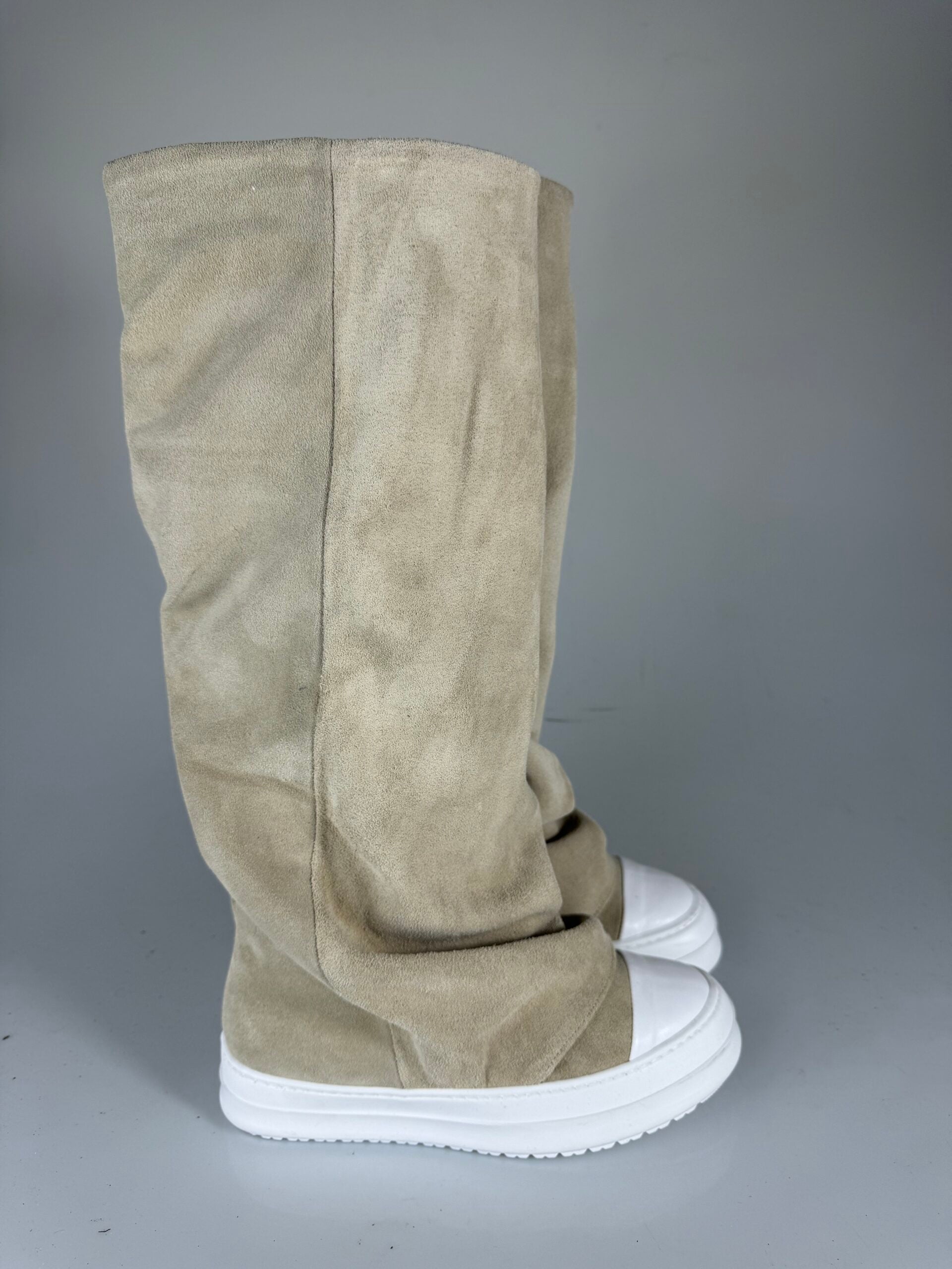 Orlando rasgó la leva beige s. blanco