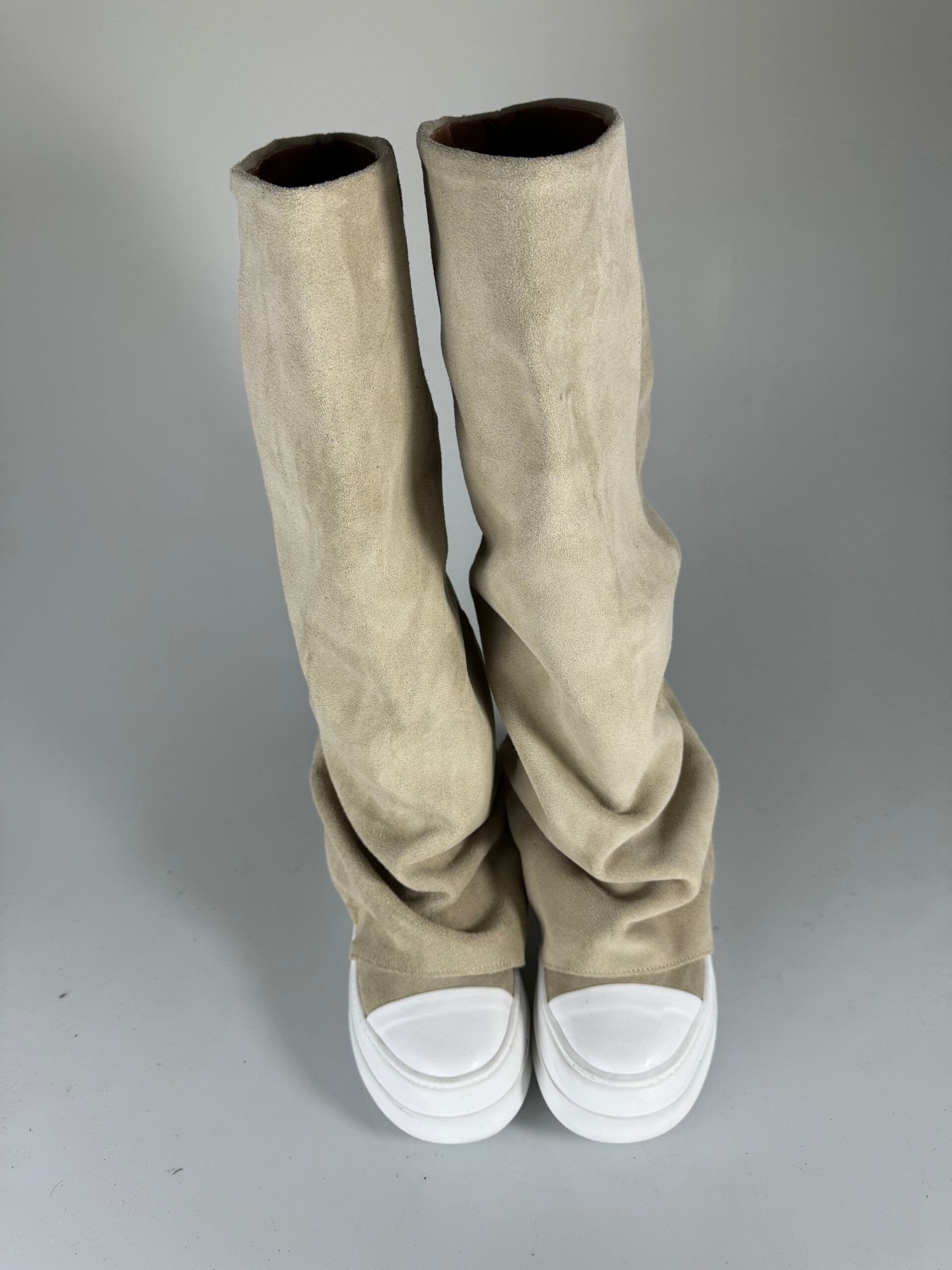 Orlando rasgó la leva beige s. blanco
