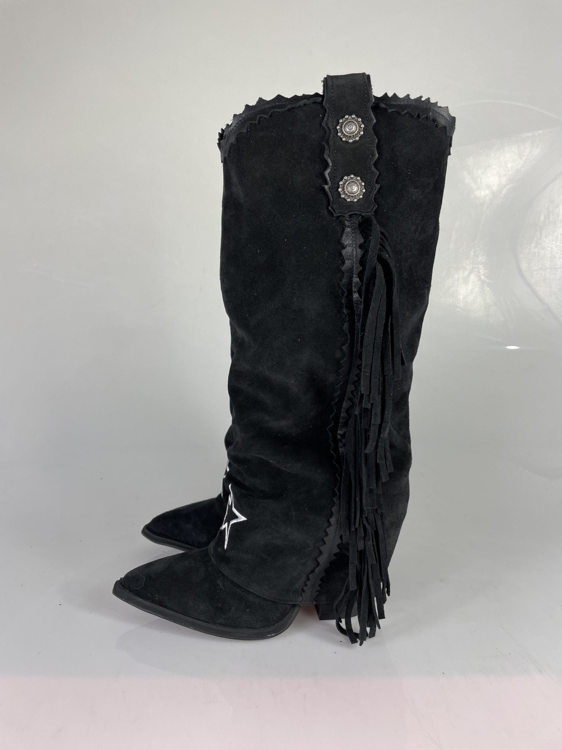 Euphoria black suede