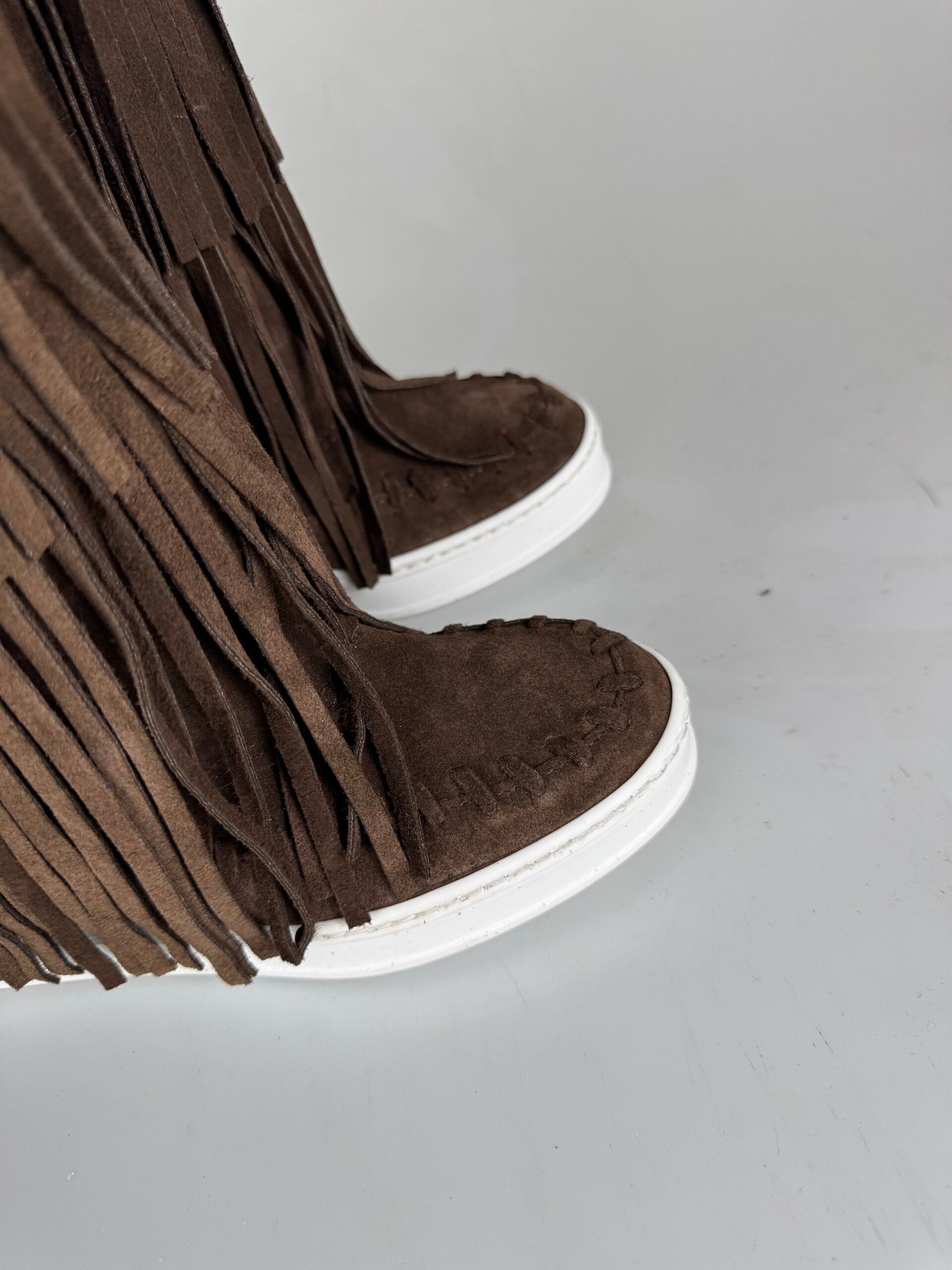 Flaminia - Botas altas hasta la rodilla de ante color chocolate