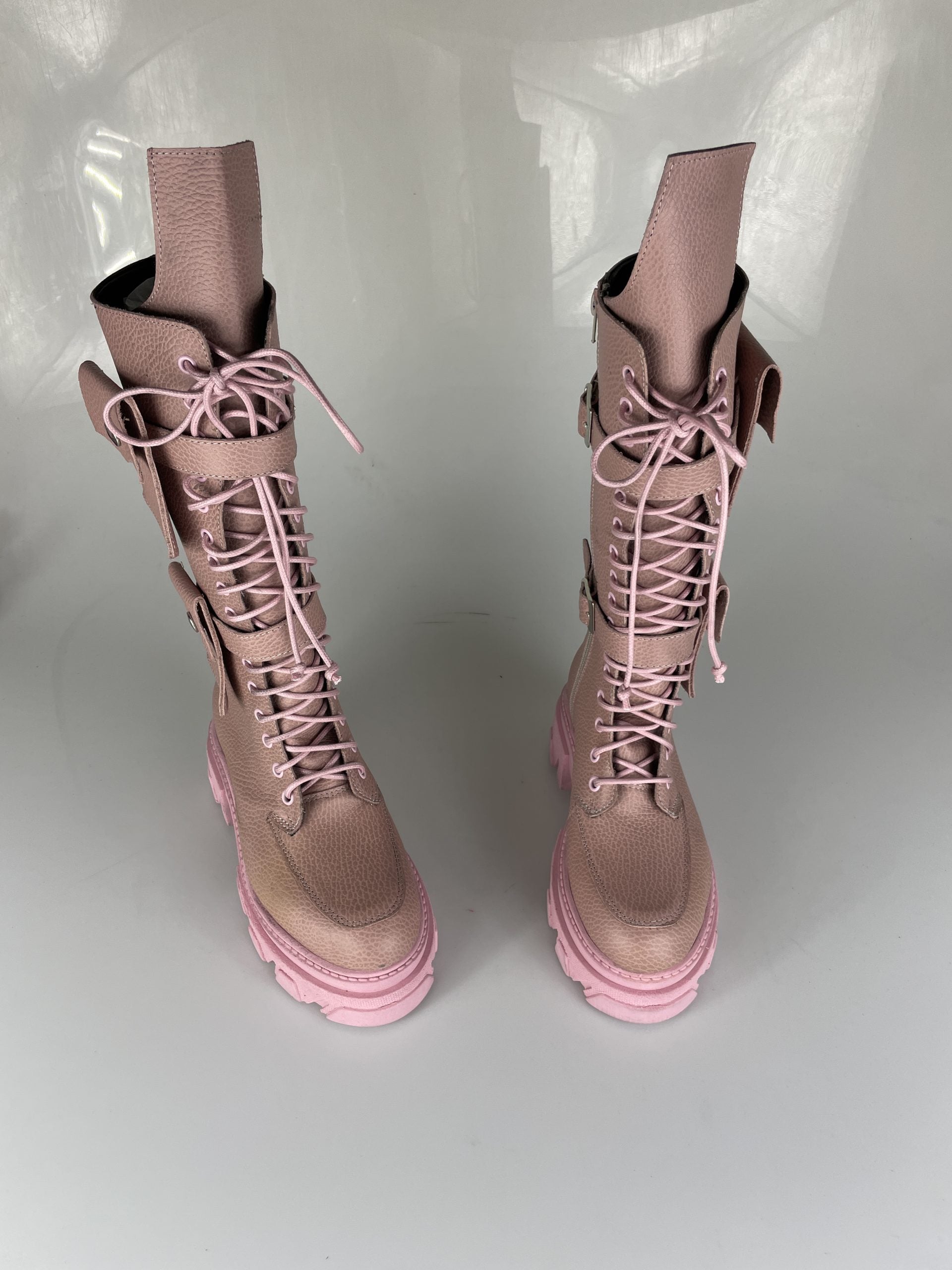 Wake1 new pink leather