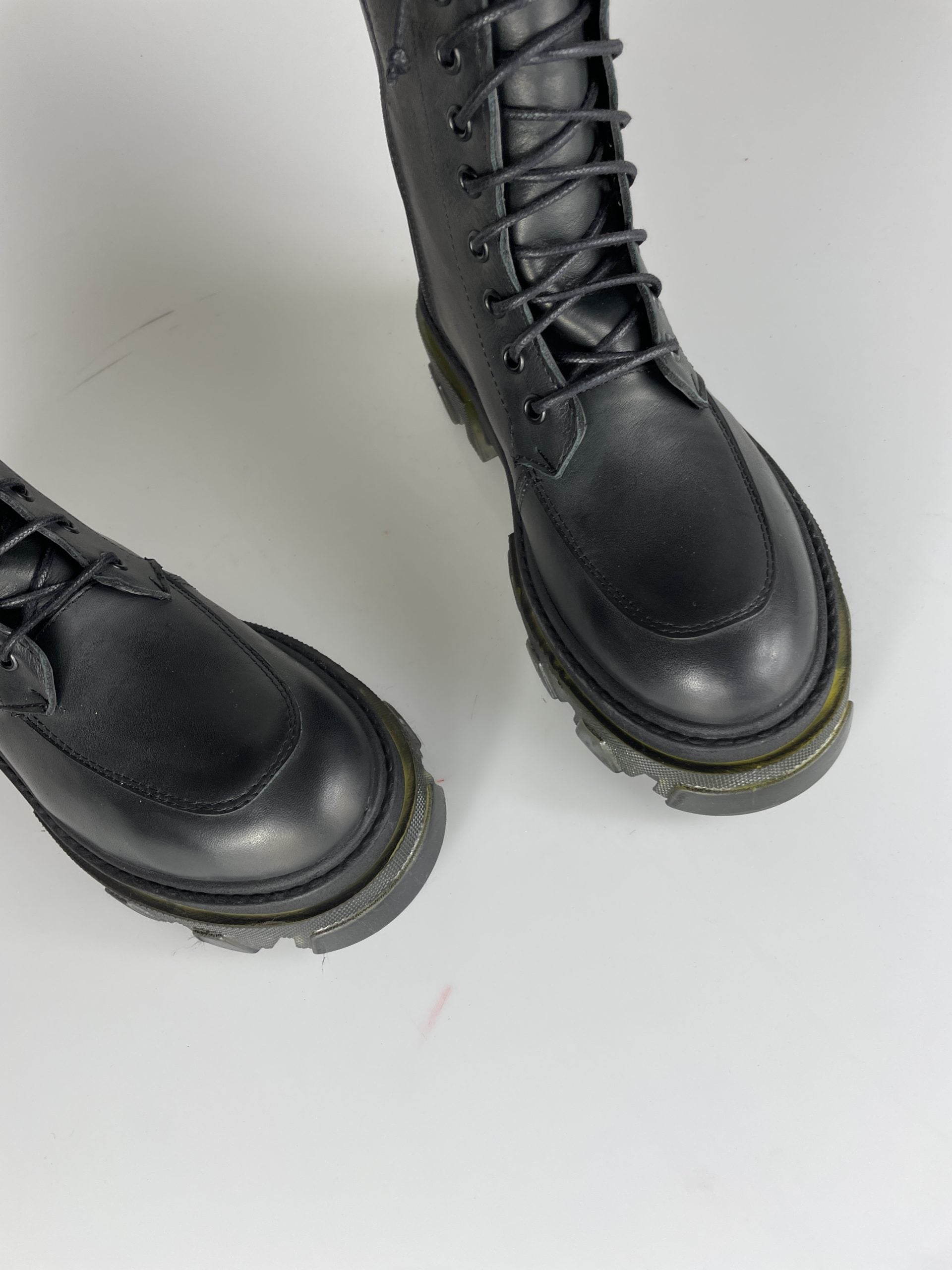 Wake1 new black leather BASIC